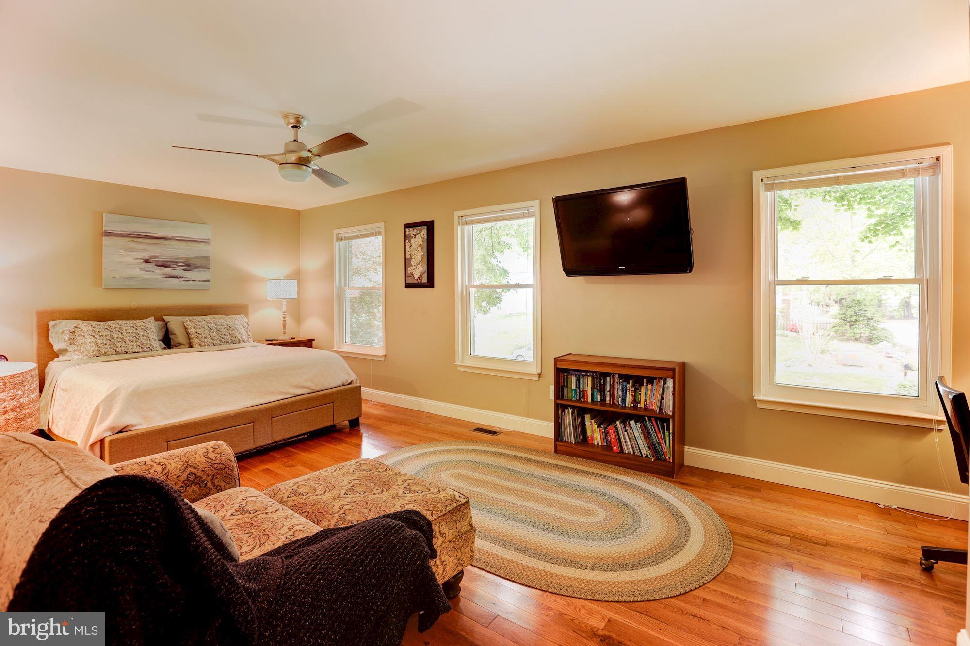 MONTCLAIR/COUNTRY CLUB - Residential