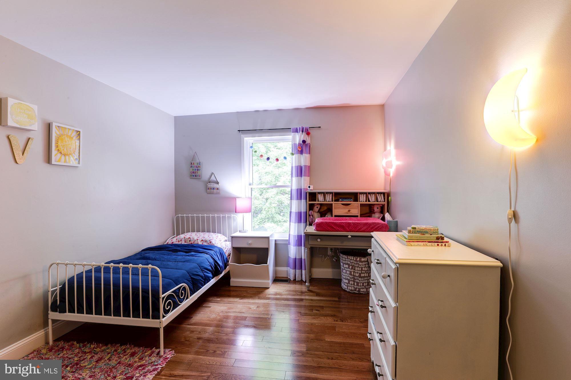 MONTCLAIR/COUNTRY CLUB - Residential