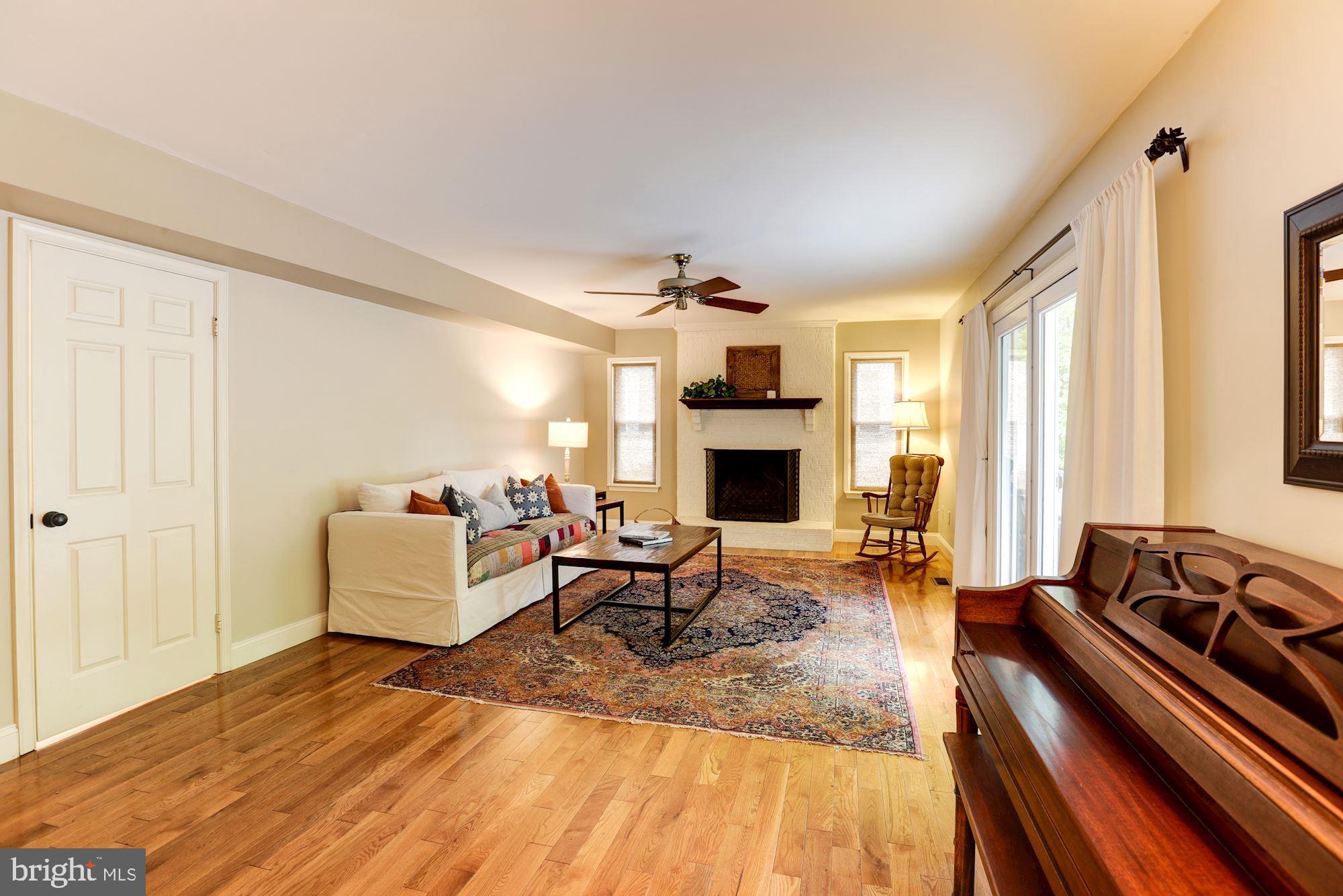 MONTCLAIR/COUNTRY CLUB - Residential