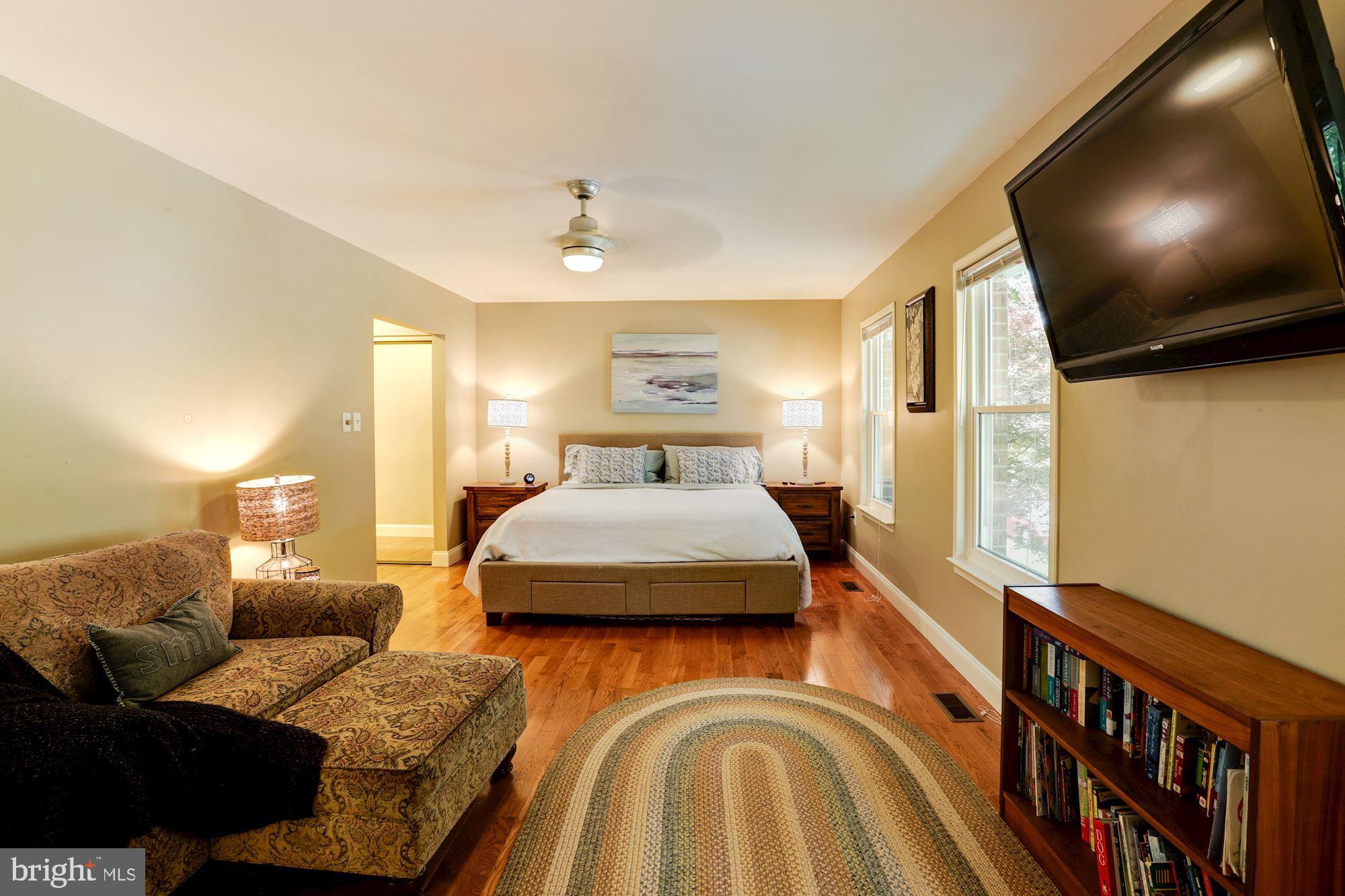 MONTCLAIR/COUNTRY CLUB - Residential