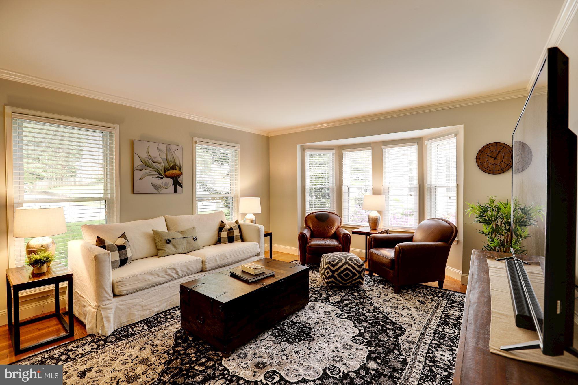 MONTCLAIR/COUNTRY CLUB - Residential