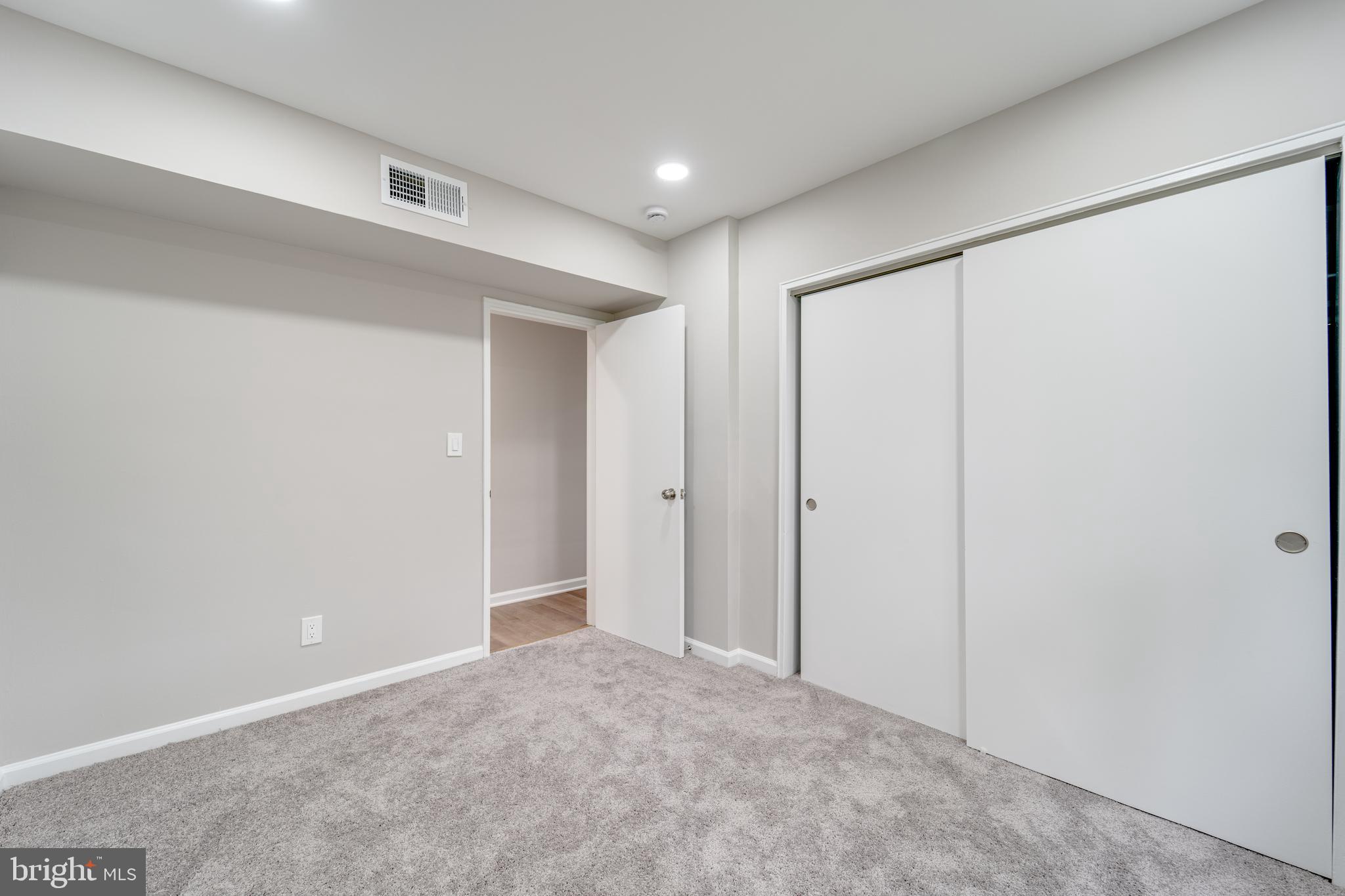 SEMINARY WALK - Residential