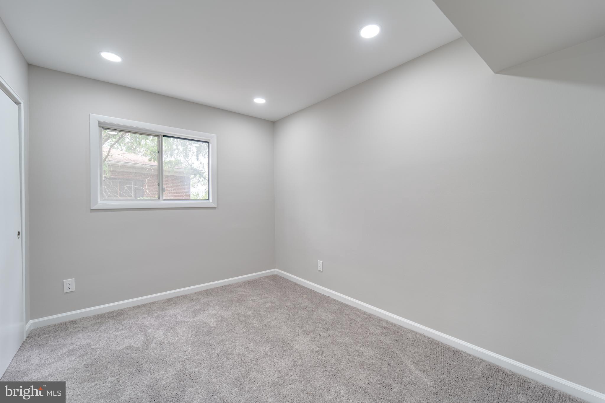 SEMINARY WALK - Residential