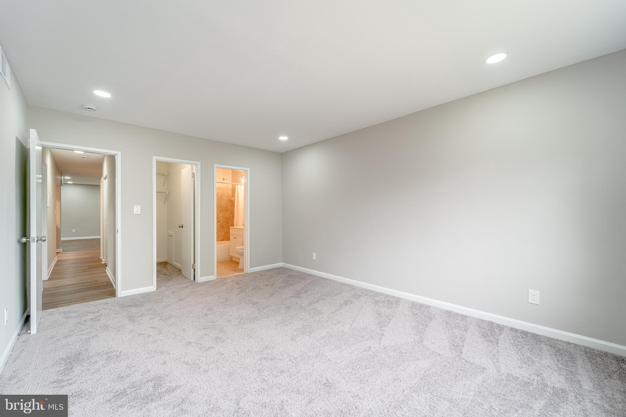 SEMINARY WALK - Residential