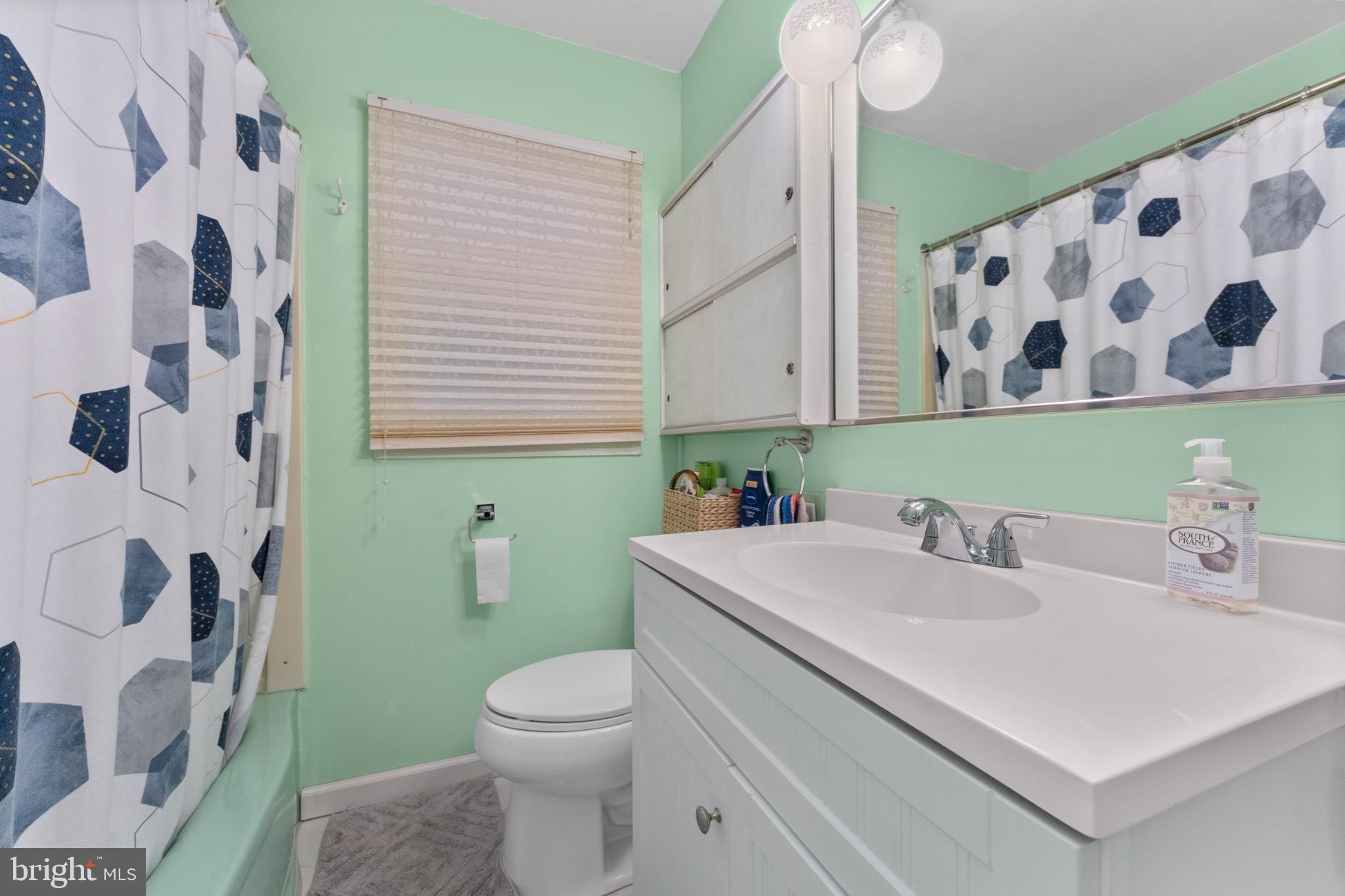 SAUNDERS - Residential