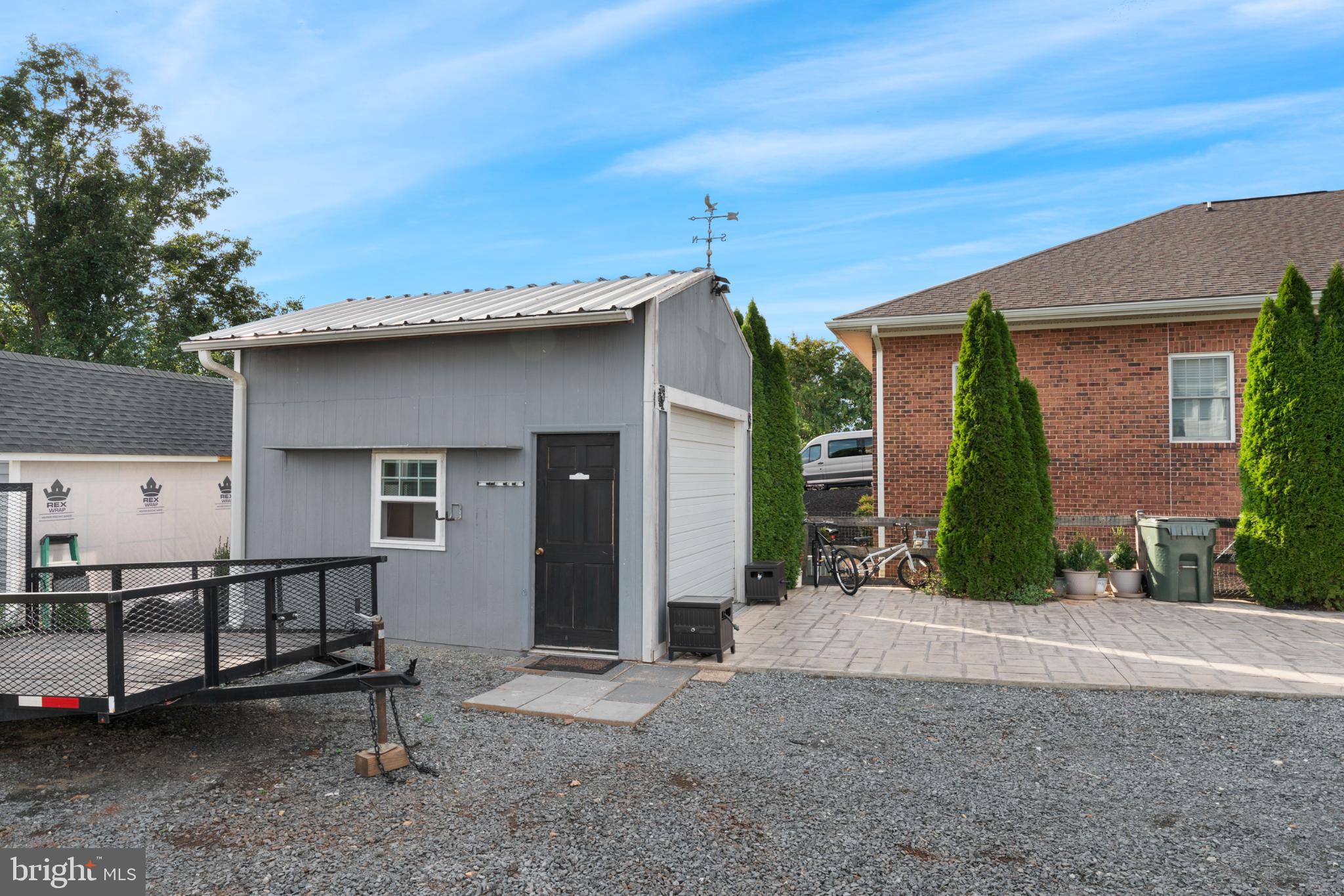 SAUNDERS - Residential