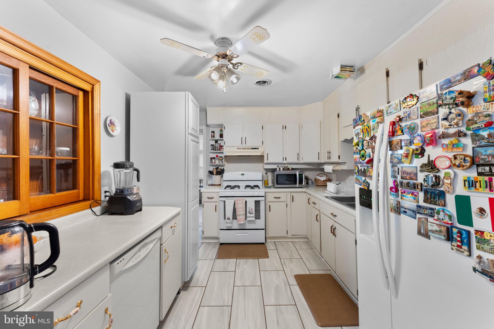 SAUNDERS - Residential