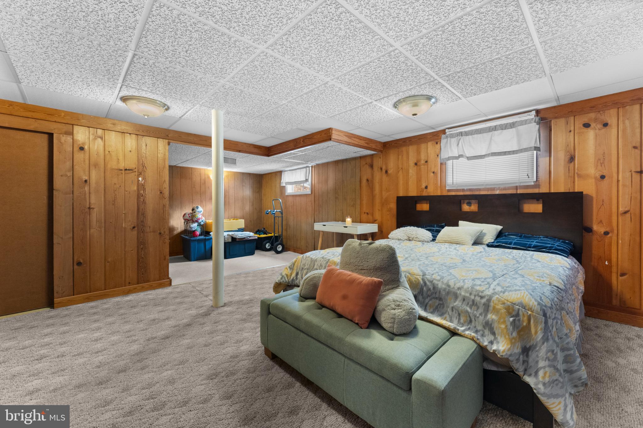 SAUNDERS - Residential