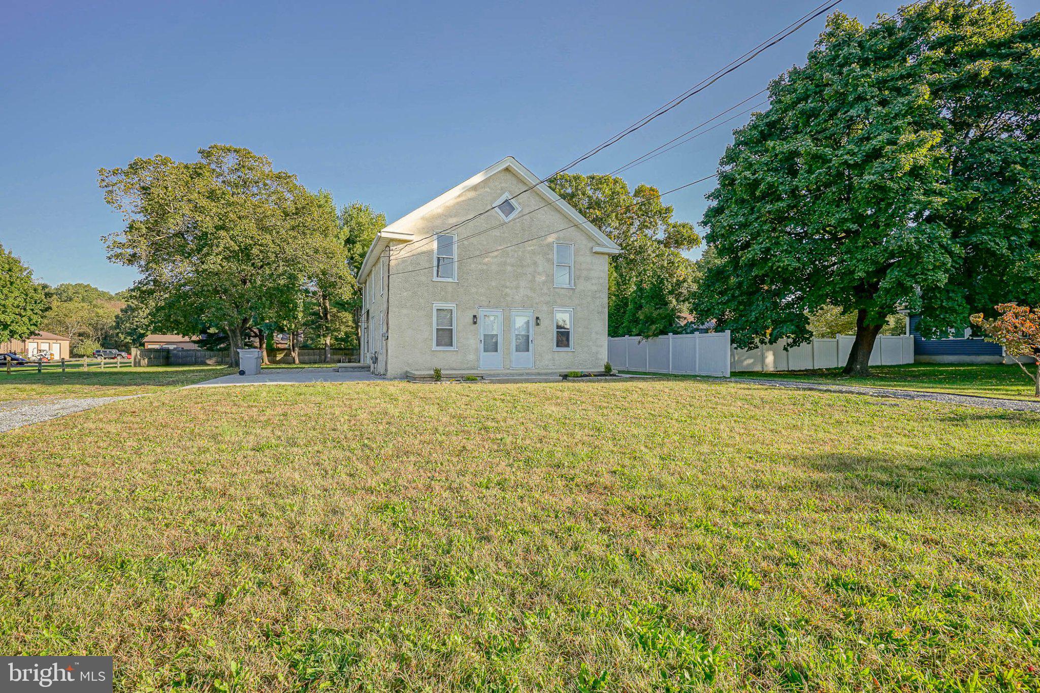 264 E SHERMAN AVENUE