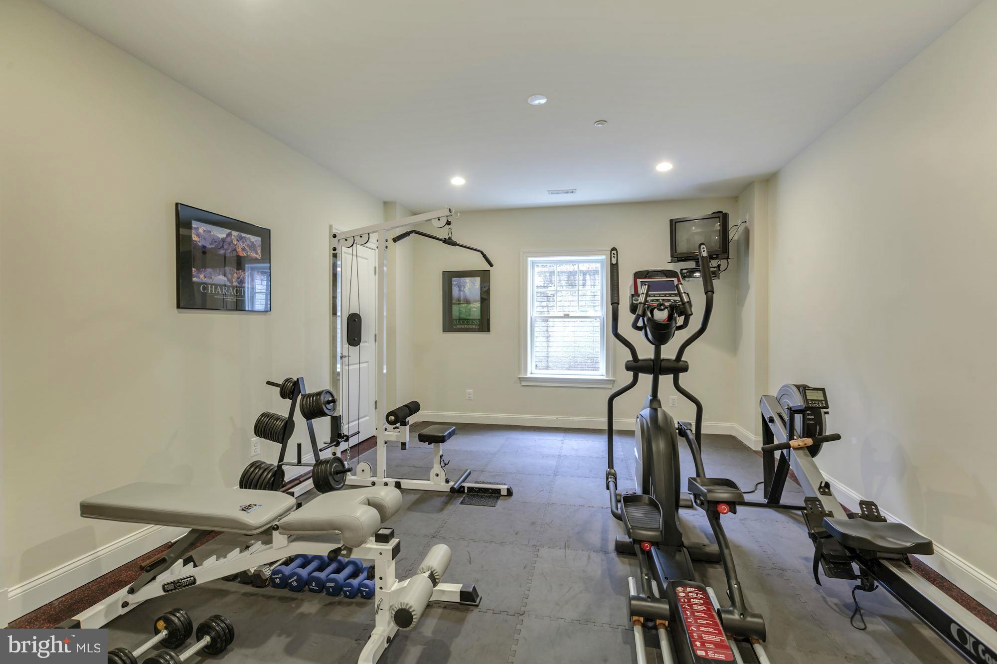 ROCK CREEK HIGHLANDS - Residential