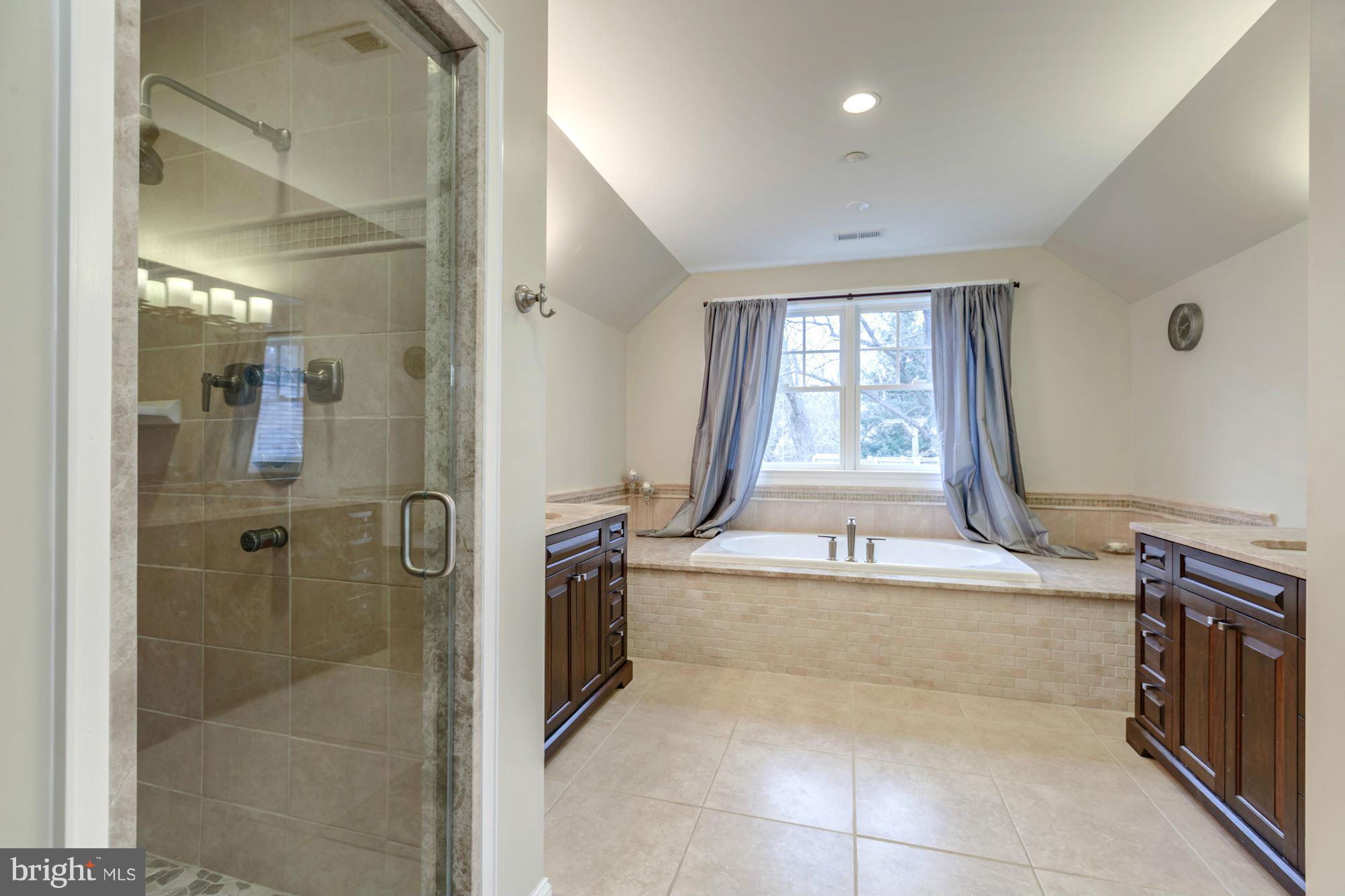 ROCK CREEK HIGHLANDS - Residential