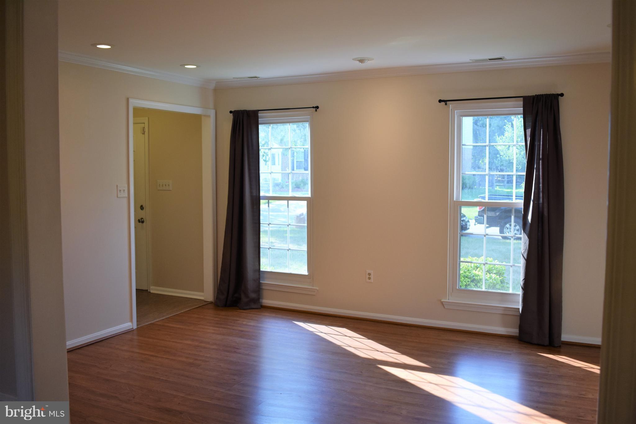 ST CHARLES SUB - HAMPSHIRE - Residential