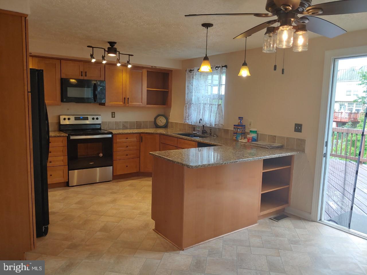 152 LAUREL WOODS COURT