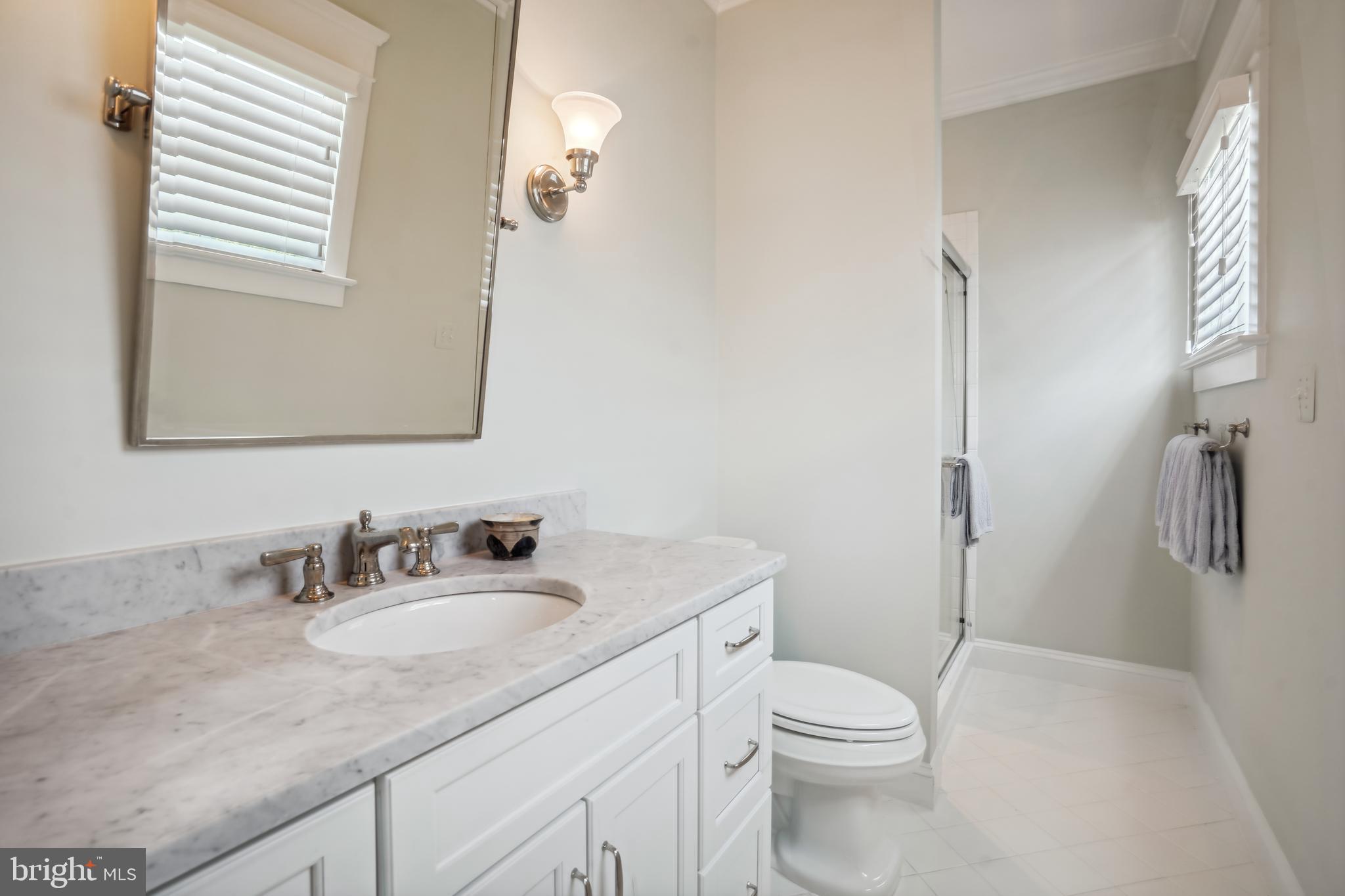 MCLEAN ESTATES - Residential