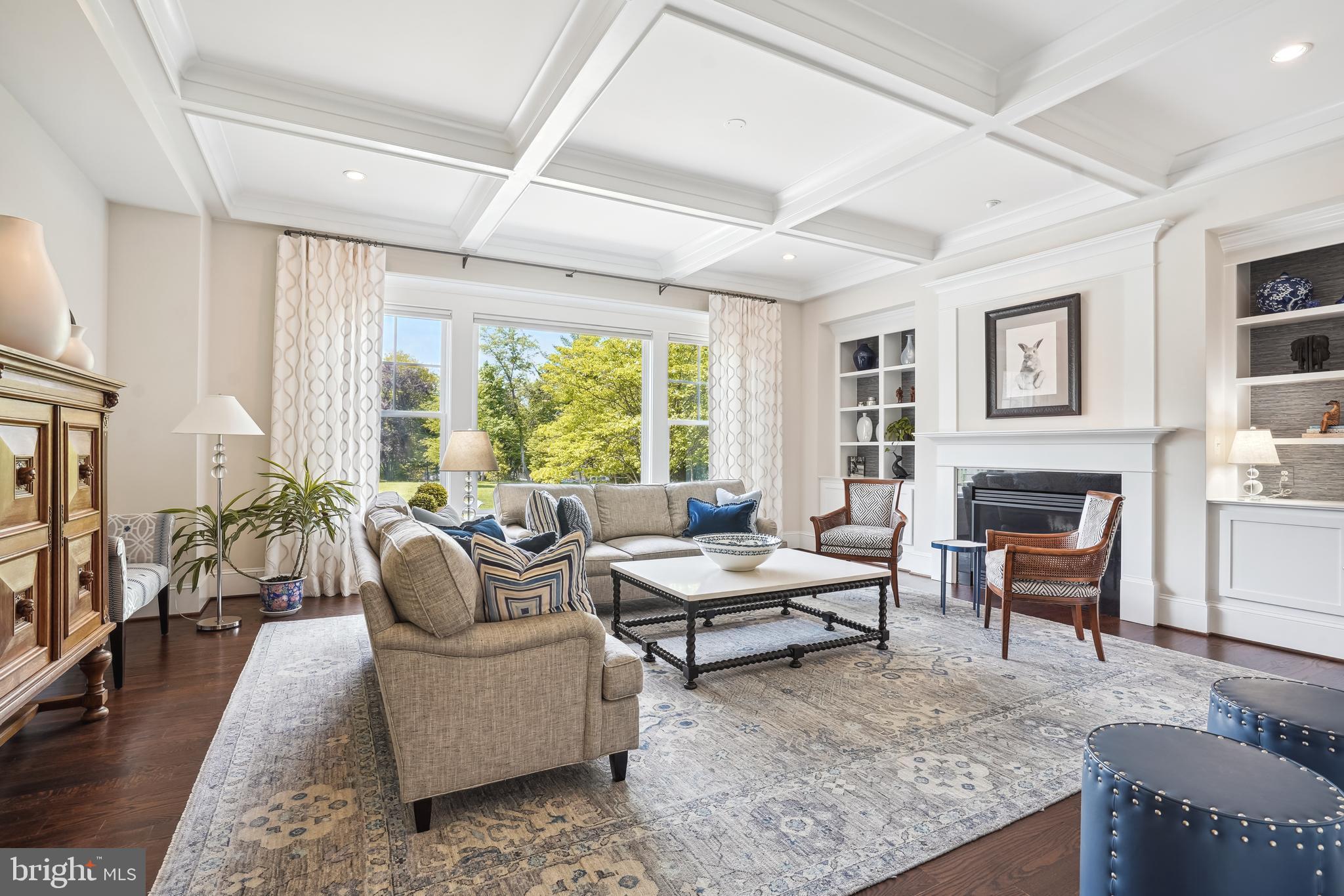 MCLEAN ESTATES - Residential