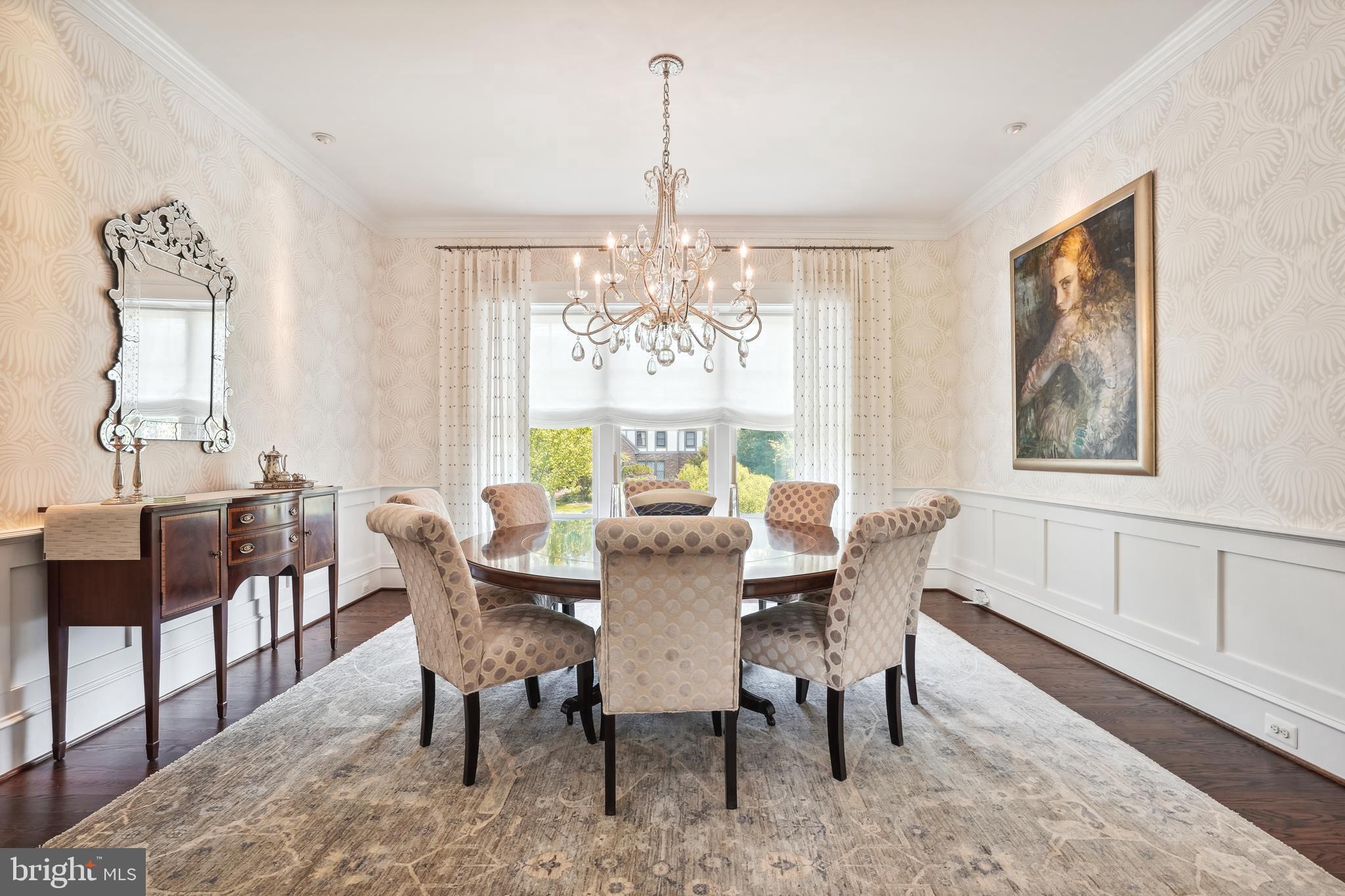 MCLEAN ESTATES - Residential