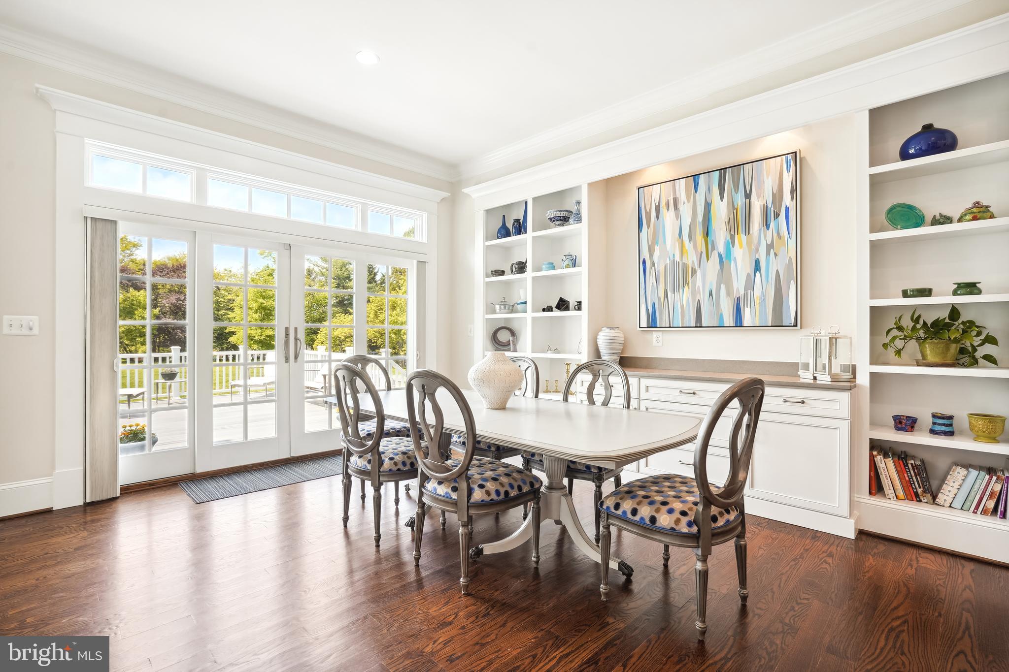 MCLEAN ESTATES - Residential