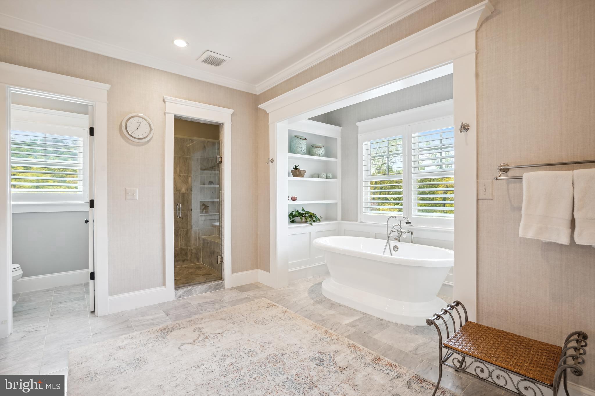 MCLEAN ESTATES - Residential