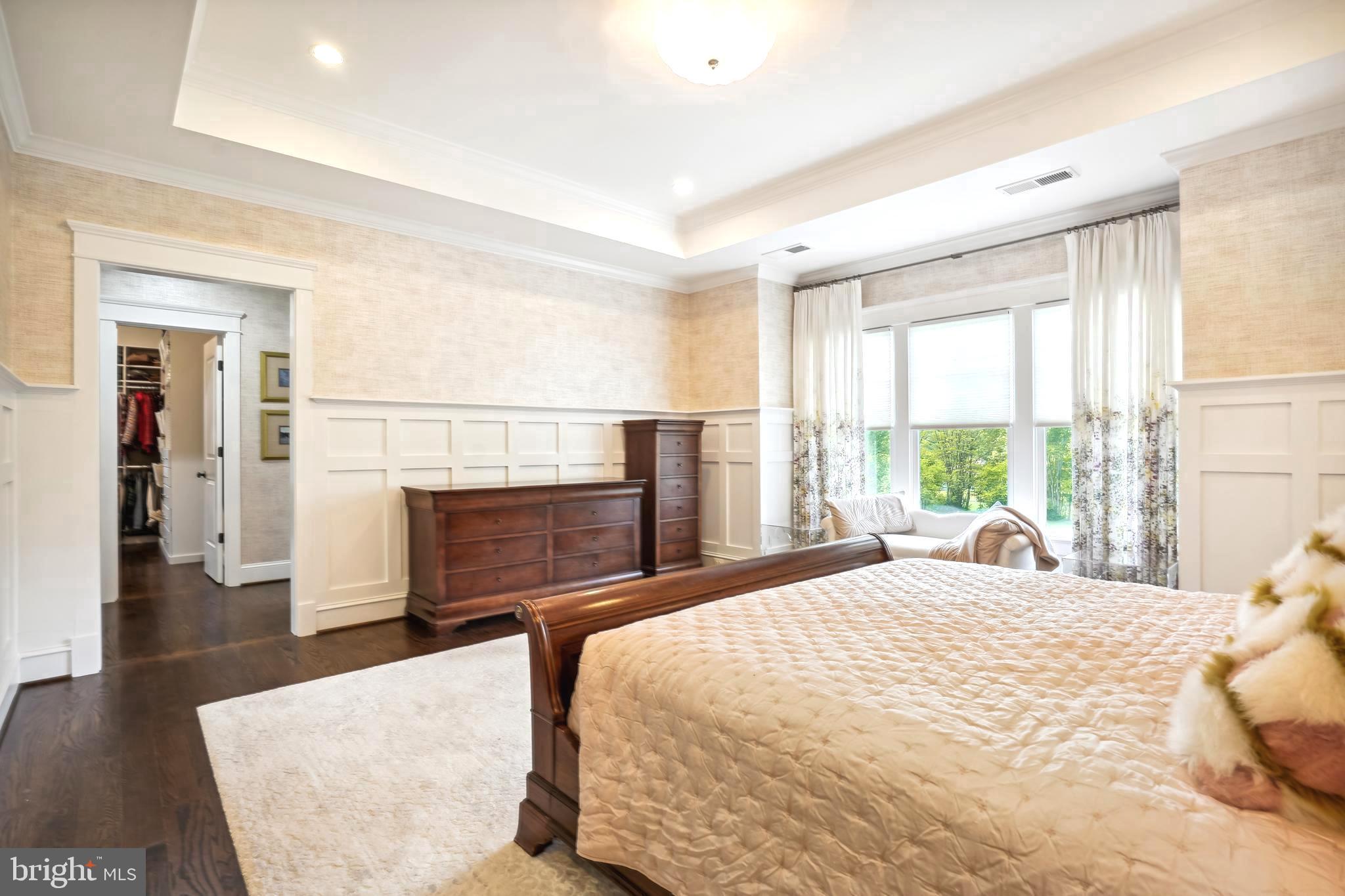 MCLEAN ESTATES - Residential