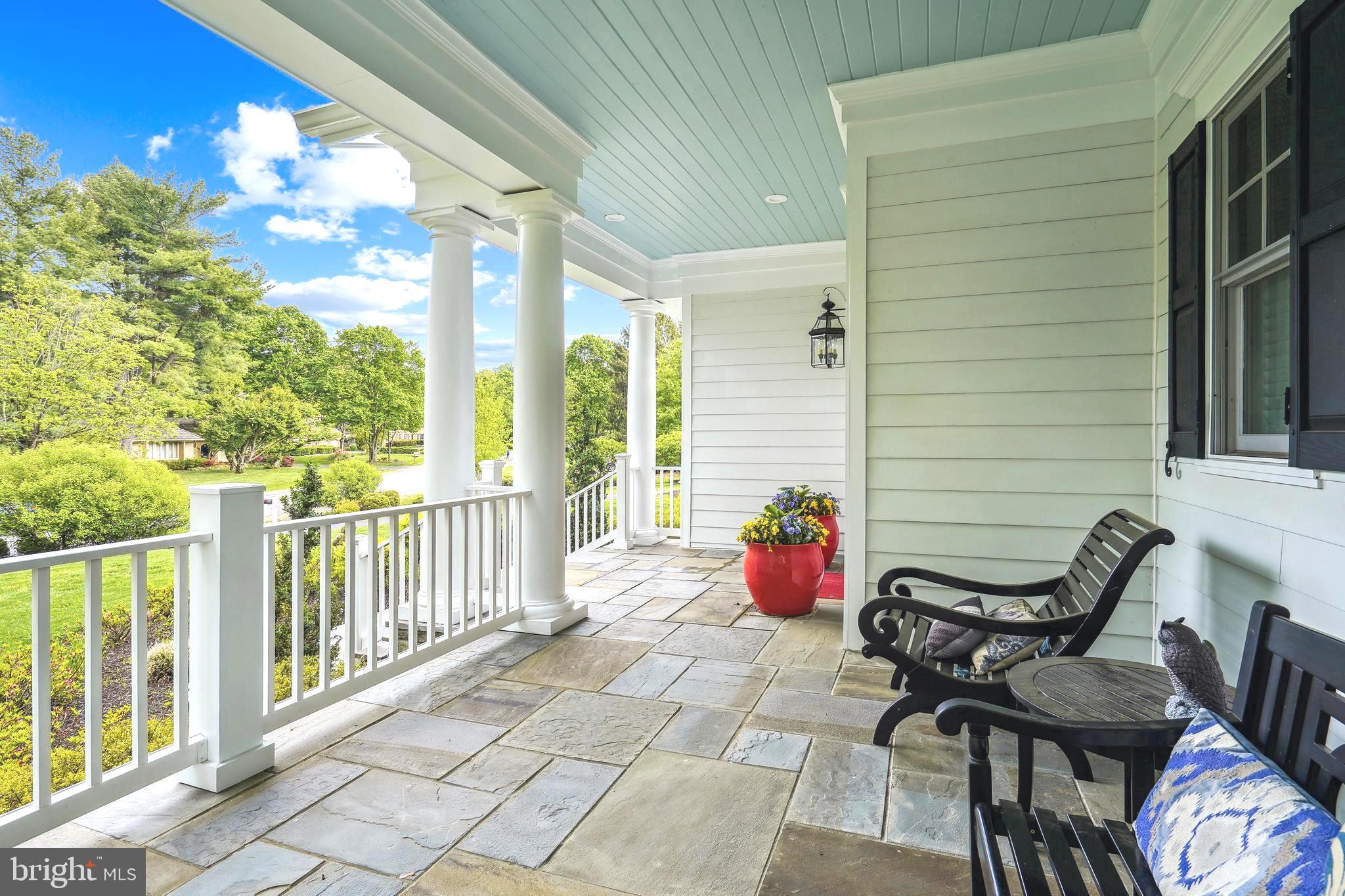 MCLEAN ESTATES - Residential