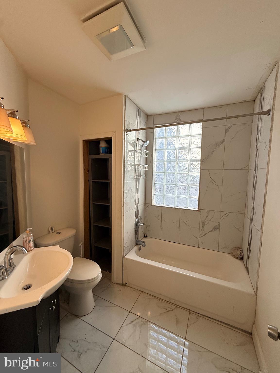 FRANKFORD - Residential