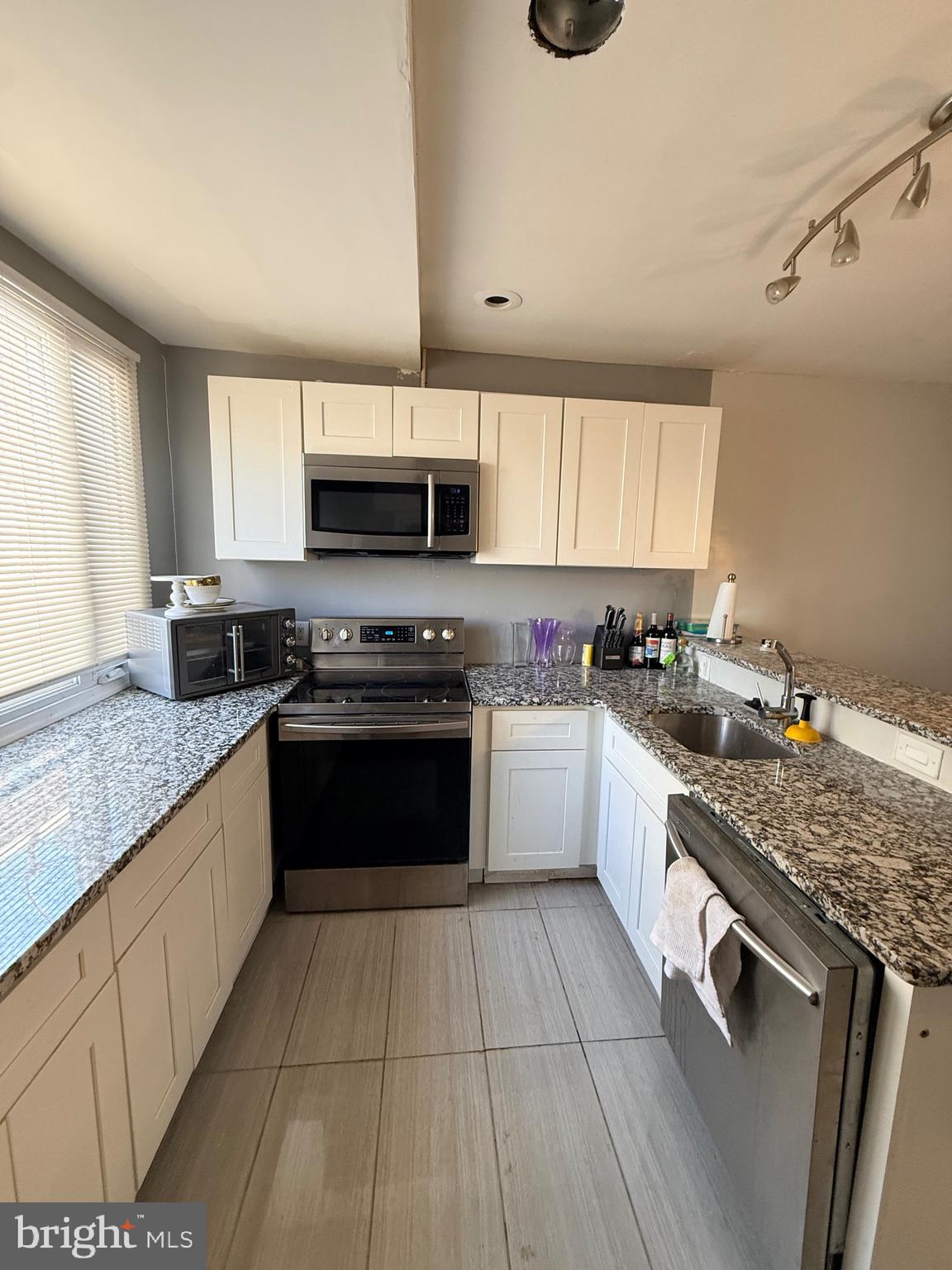 FRANKFORD - Residential