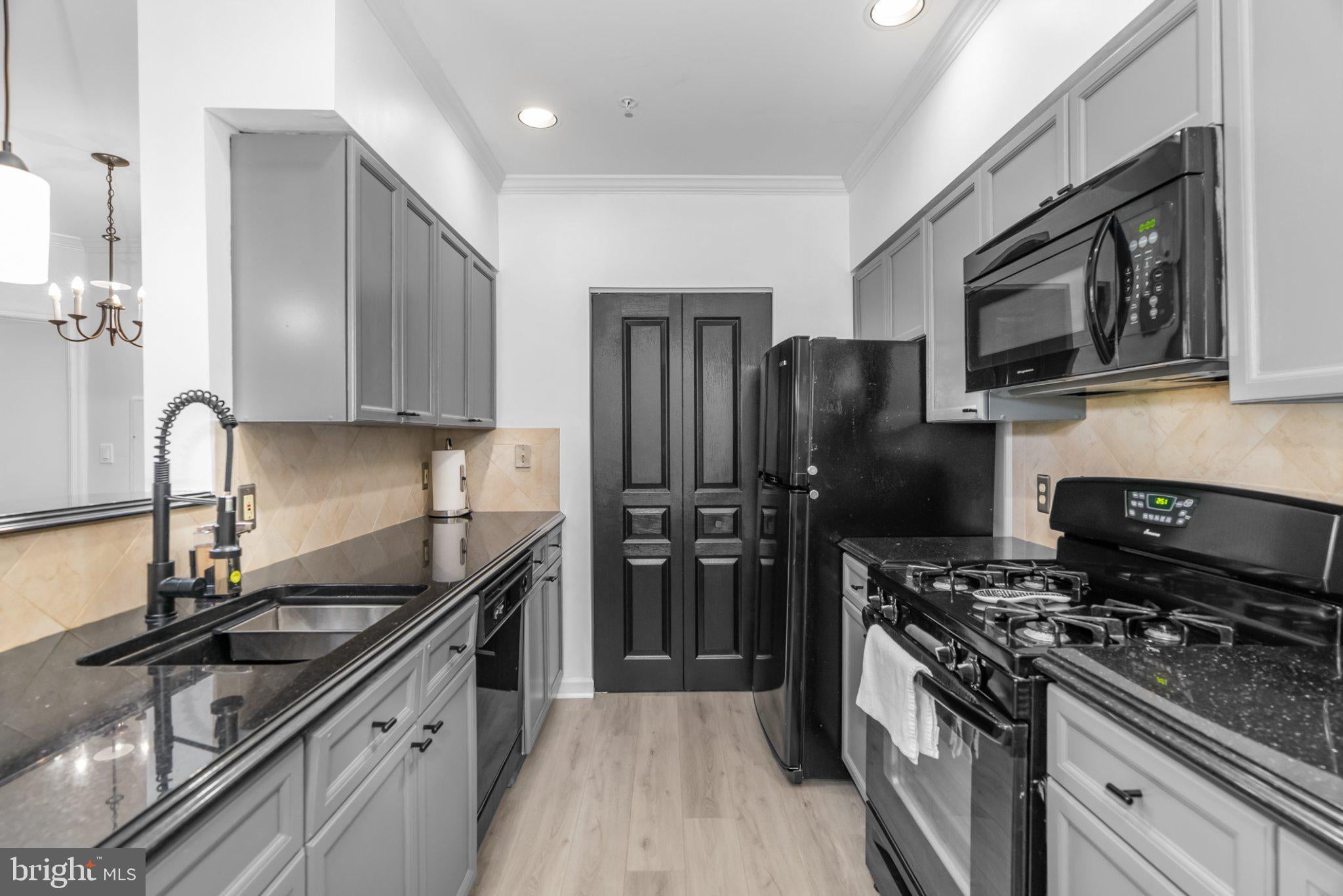 12919 ALTON SQUARE 202