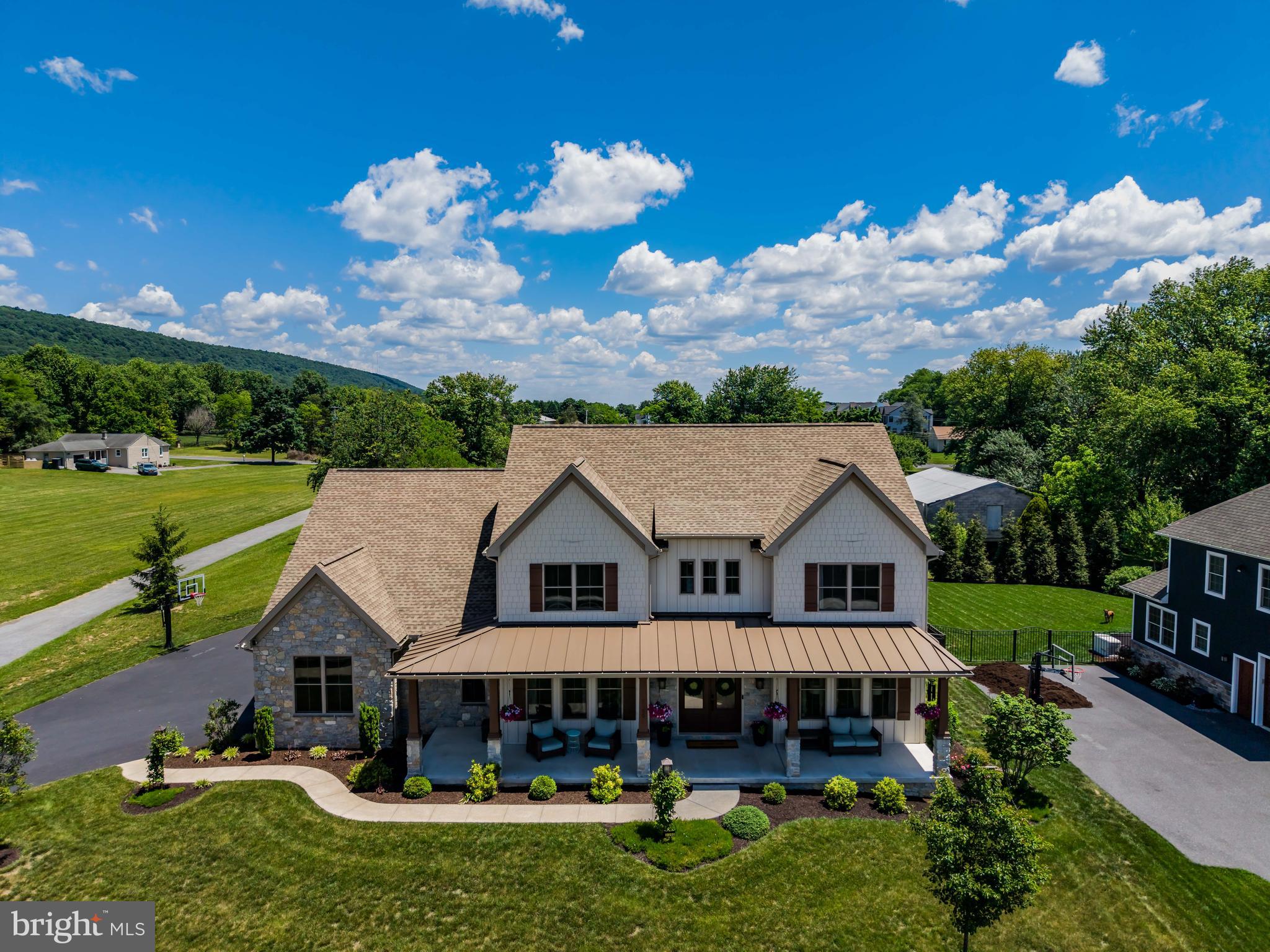 2250 LEHMAN COURT