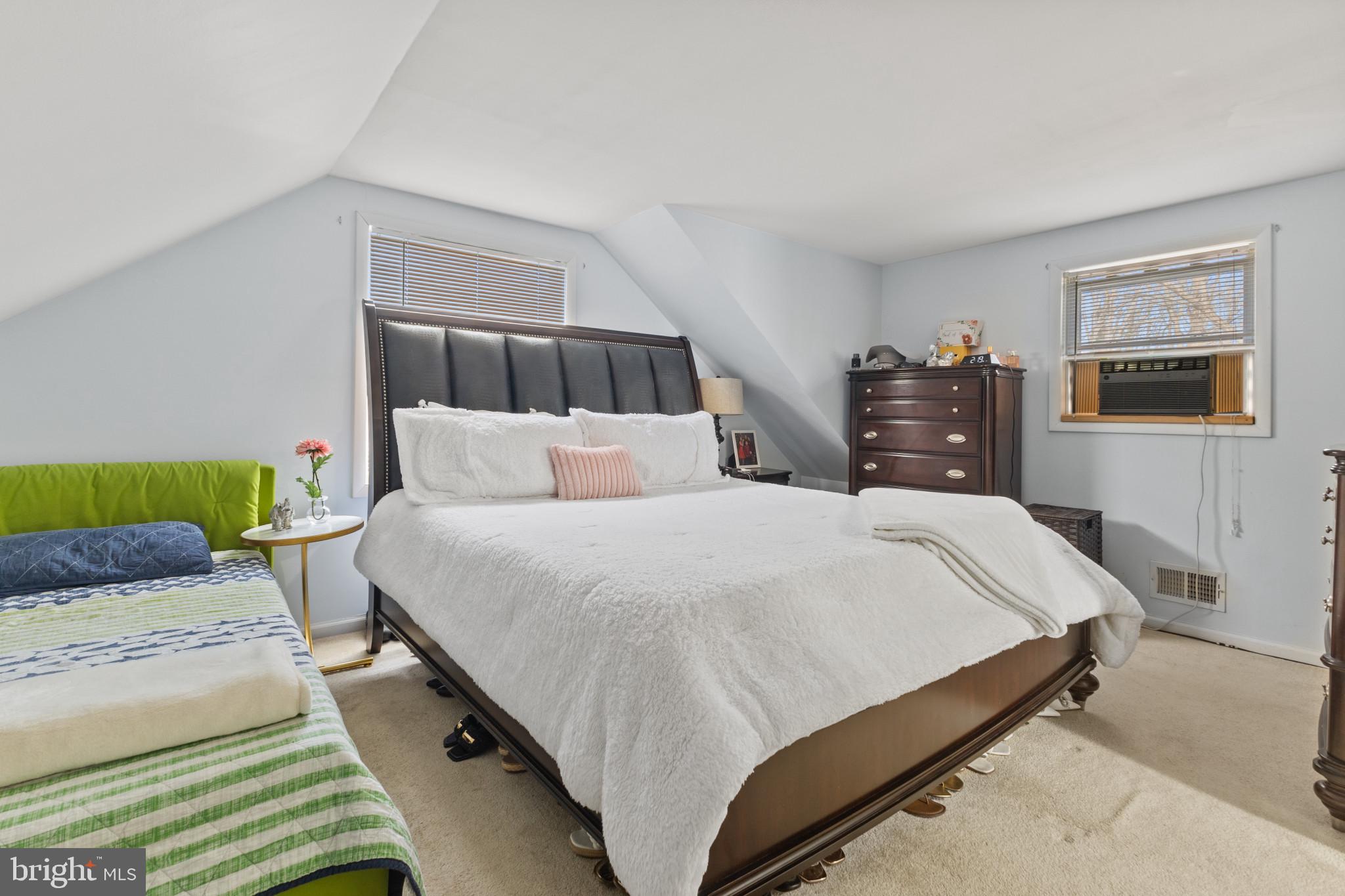 DALE CITY - Residential