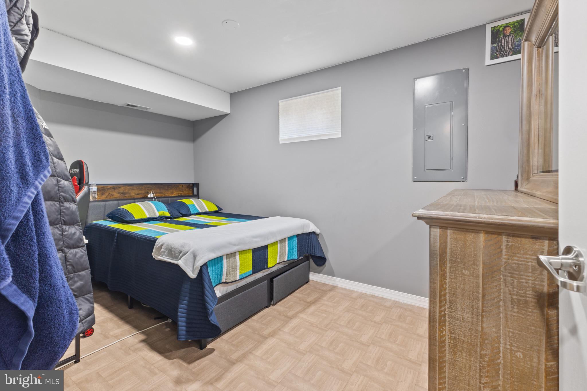 DALE CITY - Residential