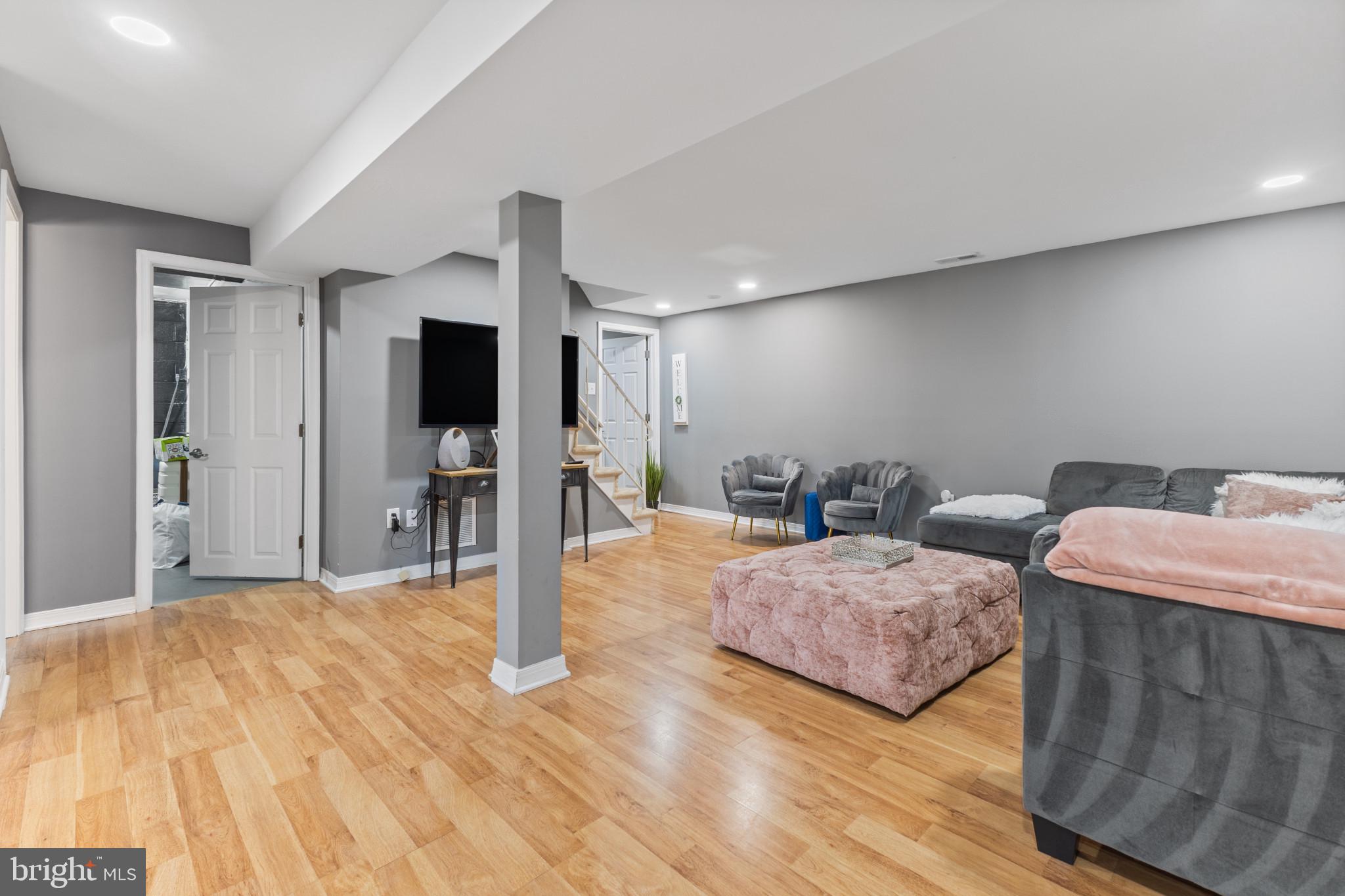 DALE CITY - Residential