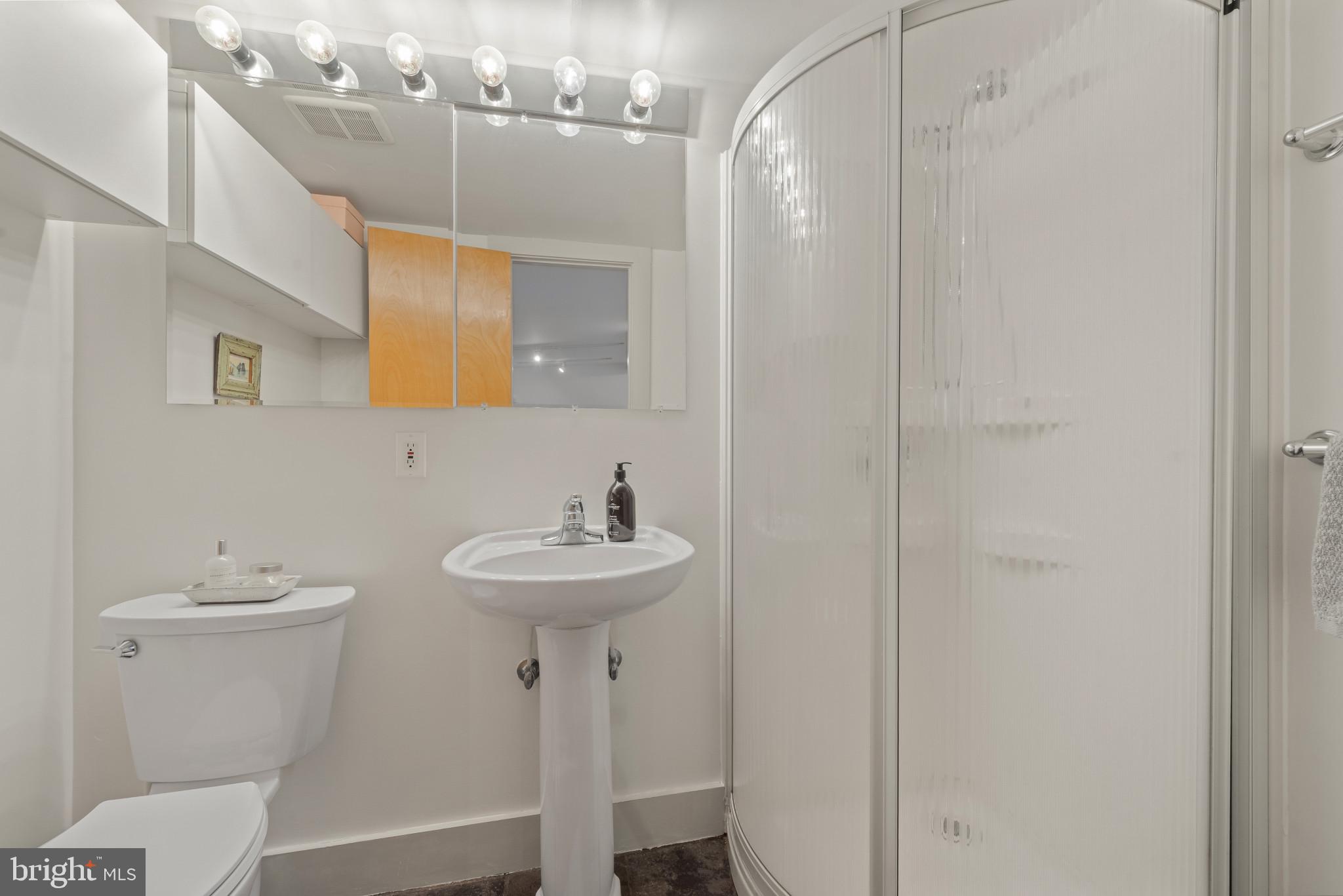 UPPER FELLS POINT - Residential