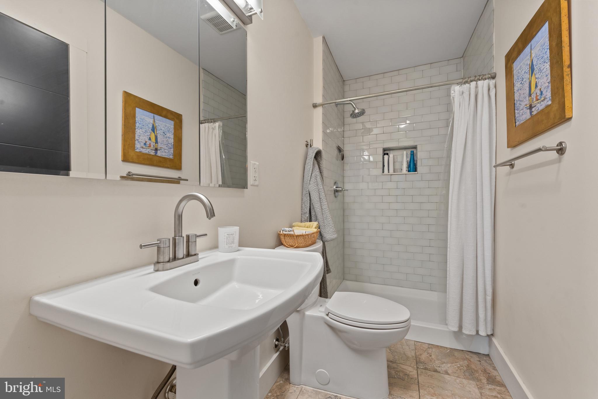 UPPER FELLS POINT - Residential