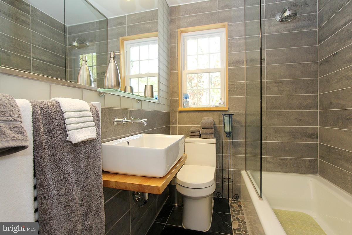 HIGHLAND VIEW PARK - Residential