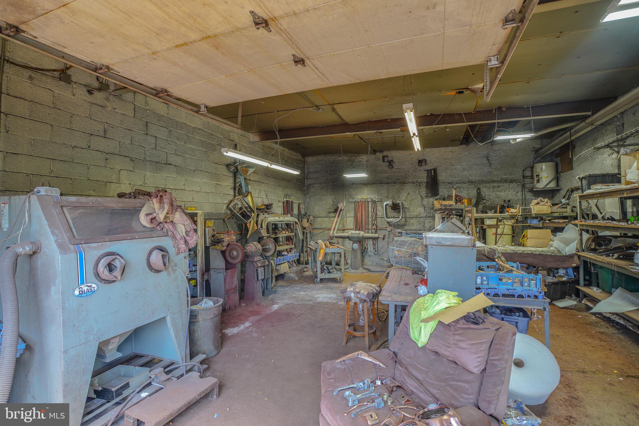 BRIDESBURG - Commercial Sale