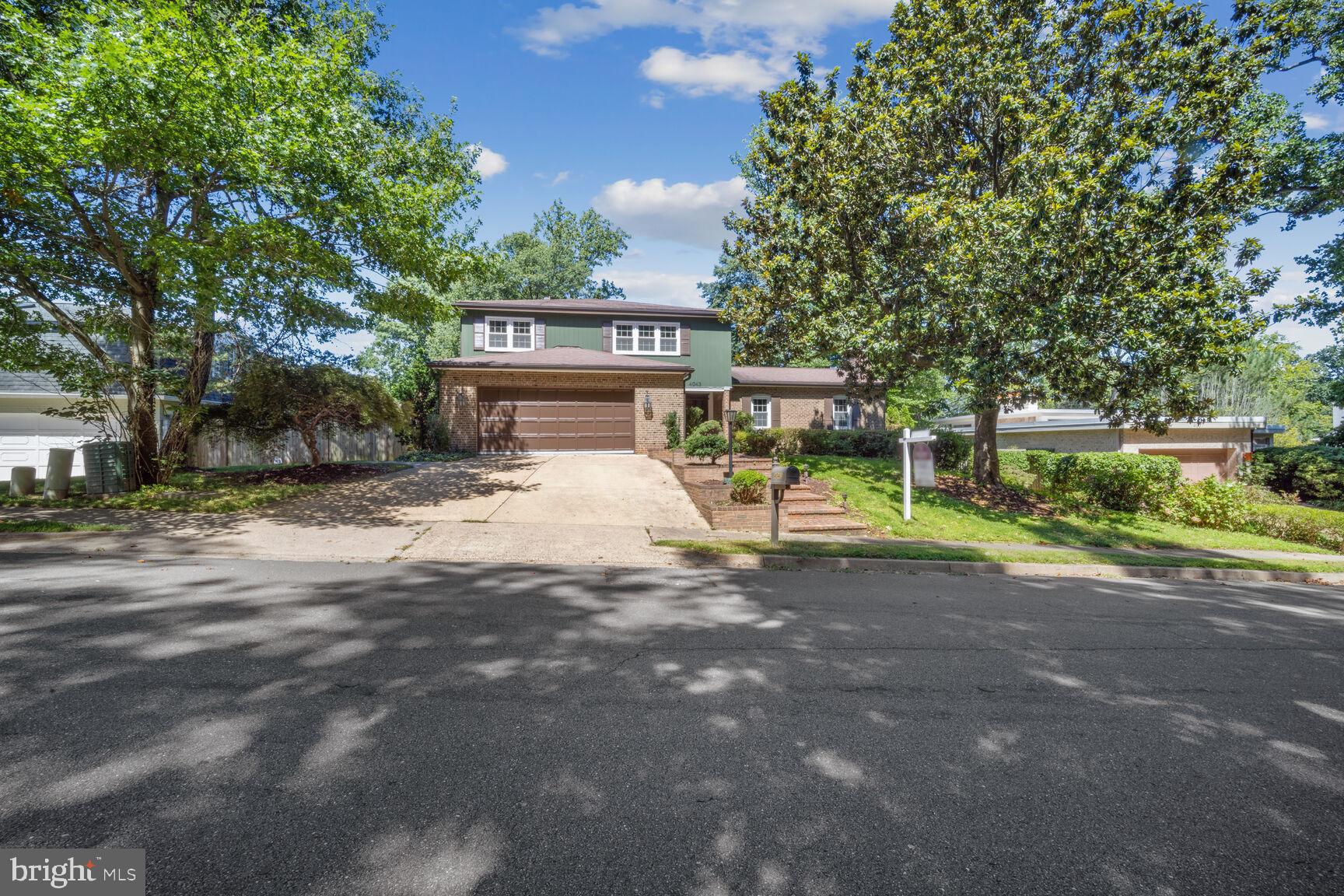 CHAIN BRIDGE FOREST - Residential