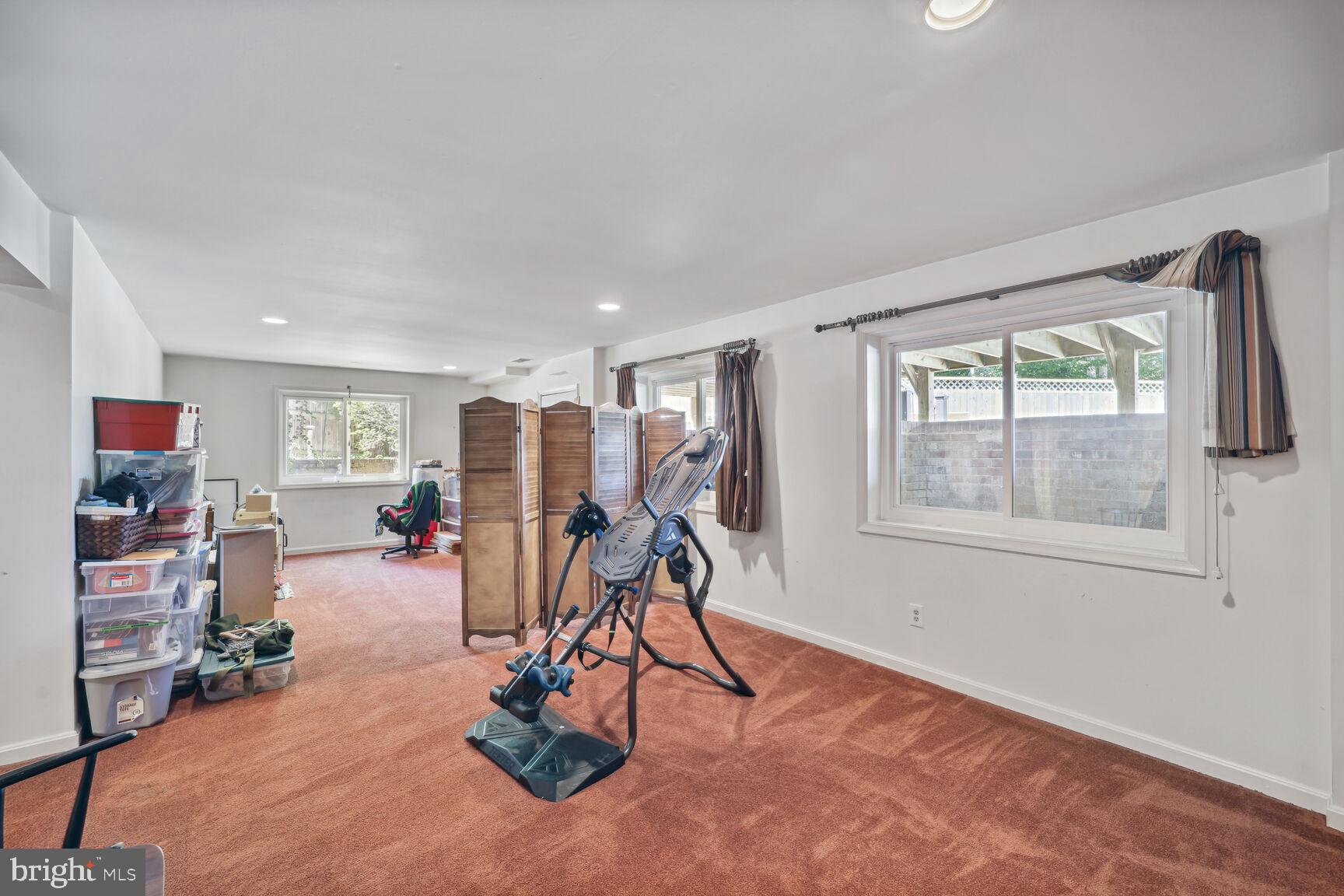 CHAIN BRIDGE FOREST - Residential