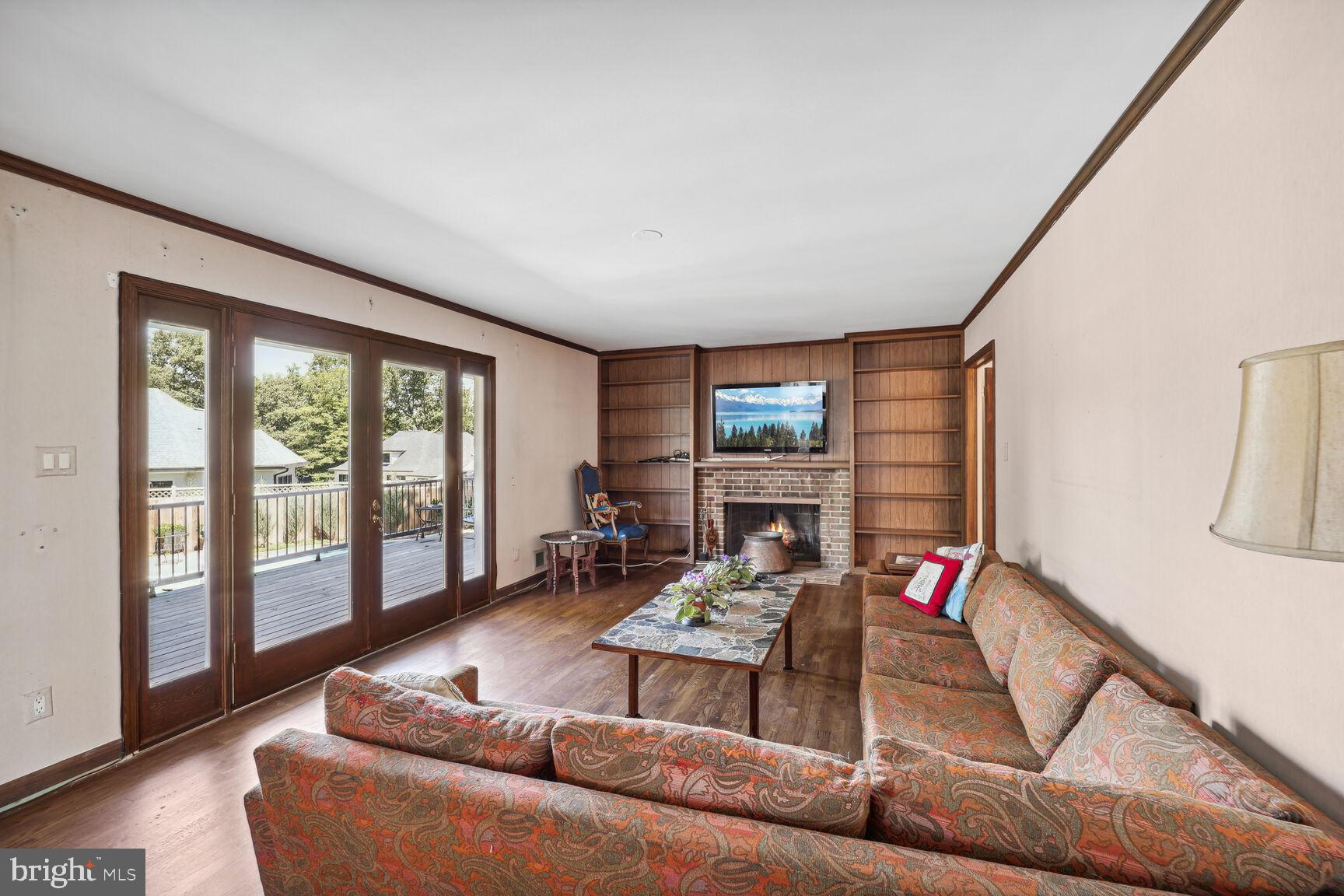 CHAIN BRIDGE FOREST - Residential