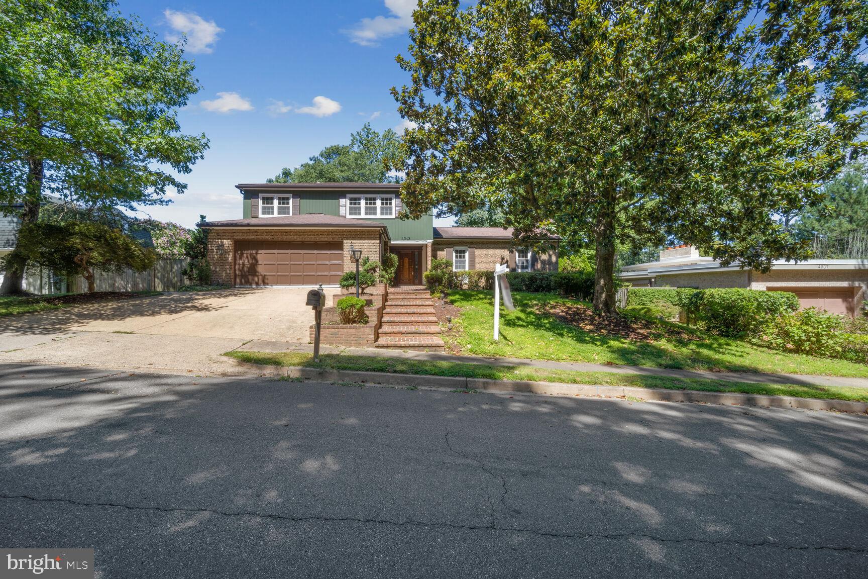 CHAIN BRIDGE FOREST - Residential