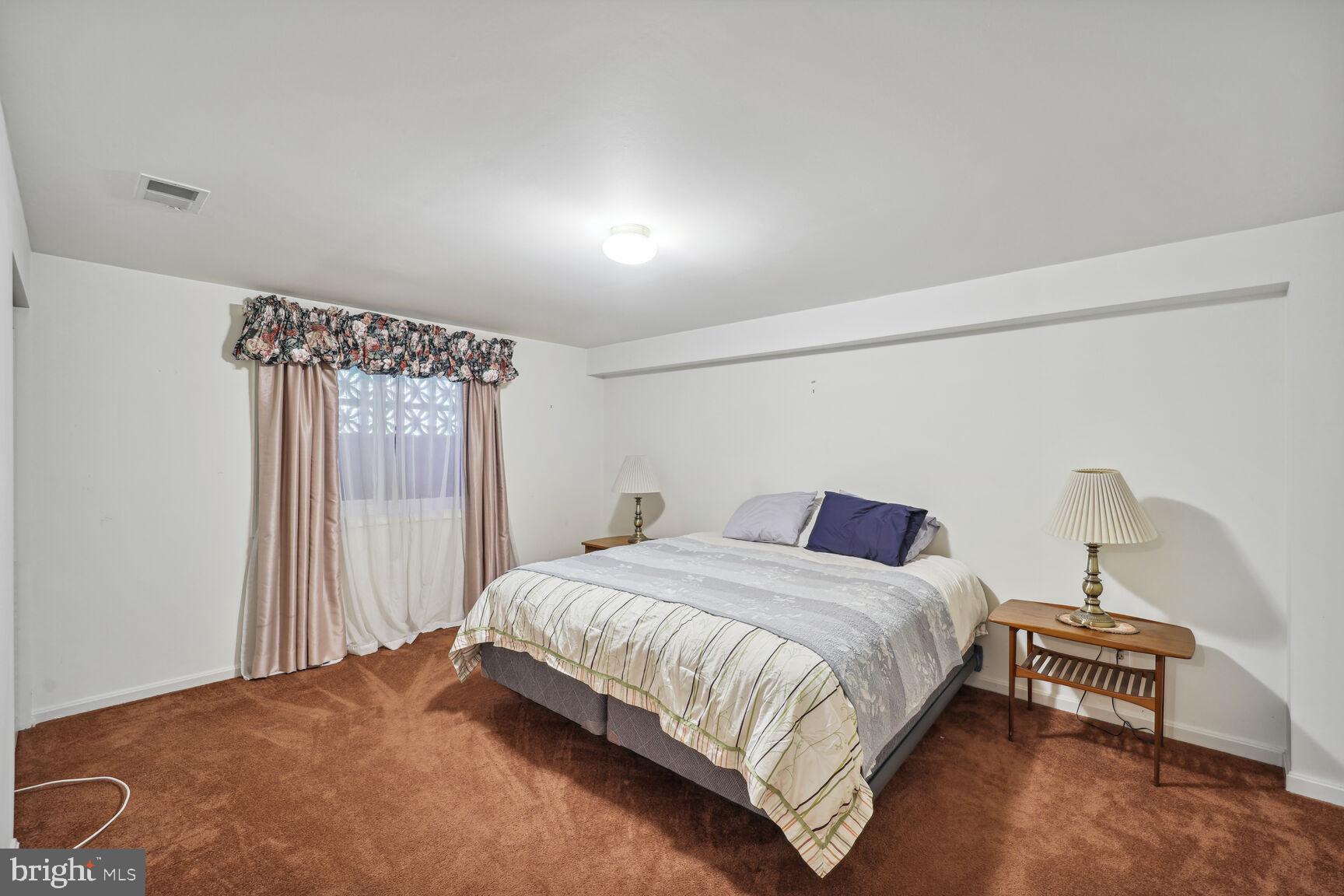 CHAIN BRIDGE FOREST - Residential