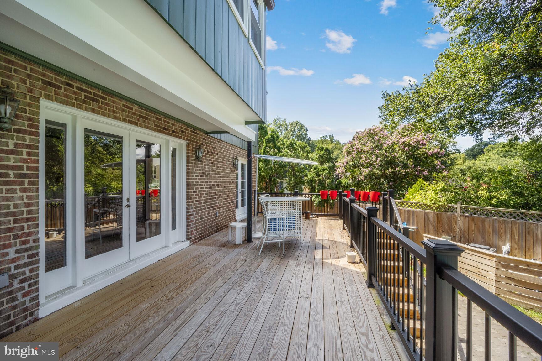 CHAIN BRIDGE FOREST - Residential