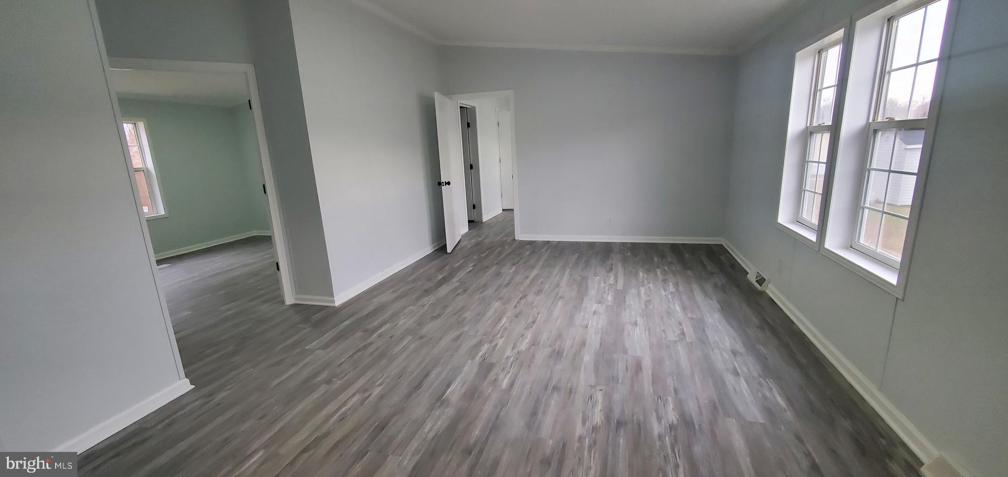 BUSH RIVER MANOR - Residential