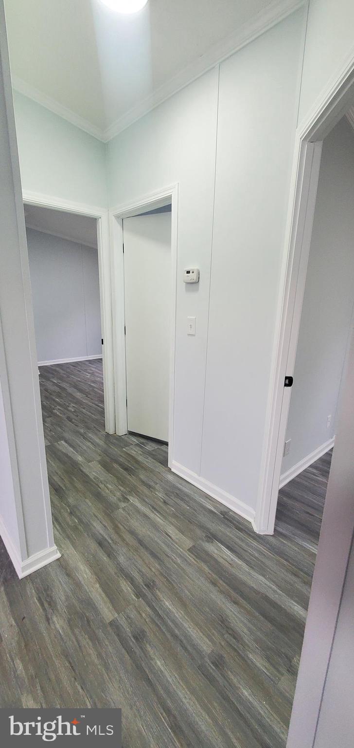 BUSH RIVER MANOR - Residential