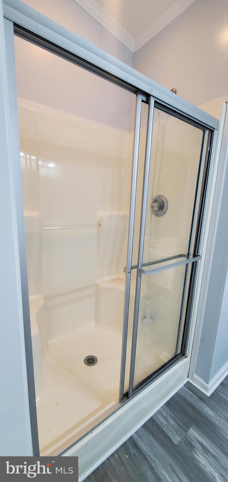 BUSH RIVER MANOR - Residential