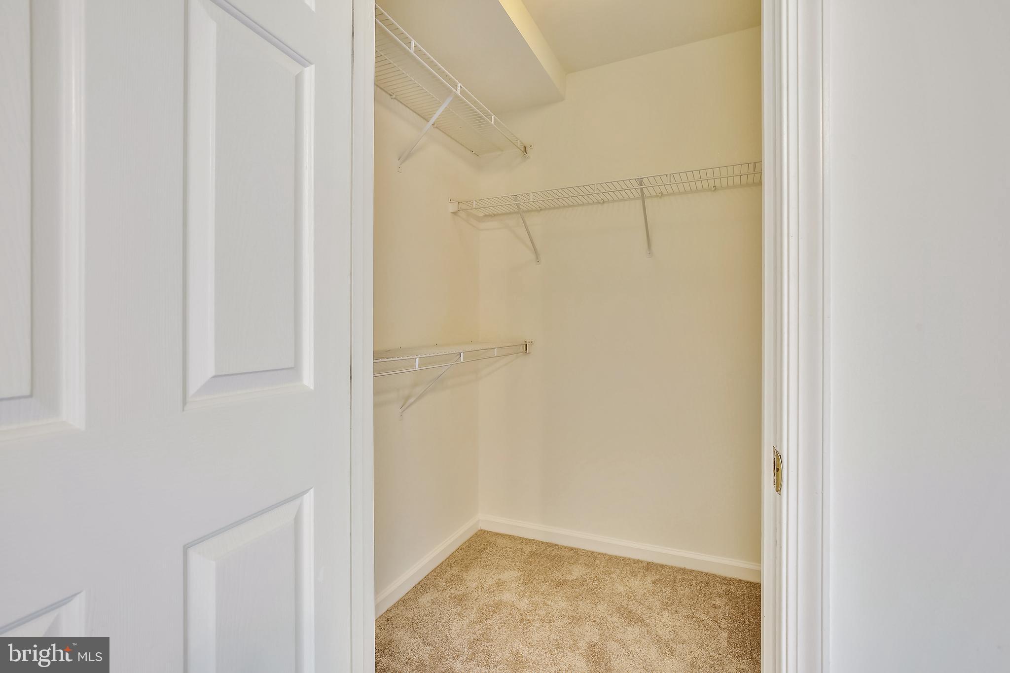 HUNTINGTON GROVE - Residential Lease