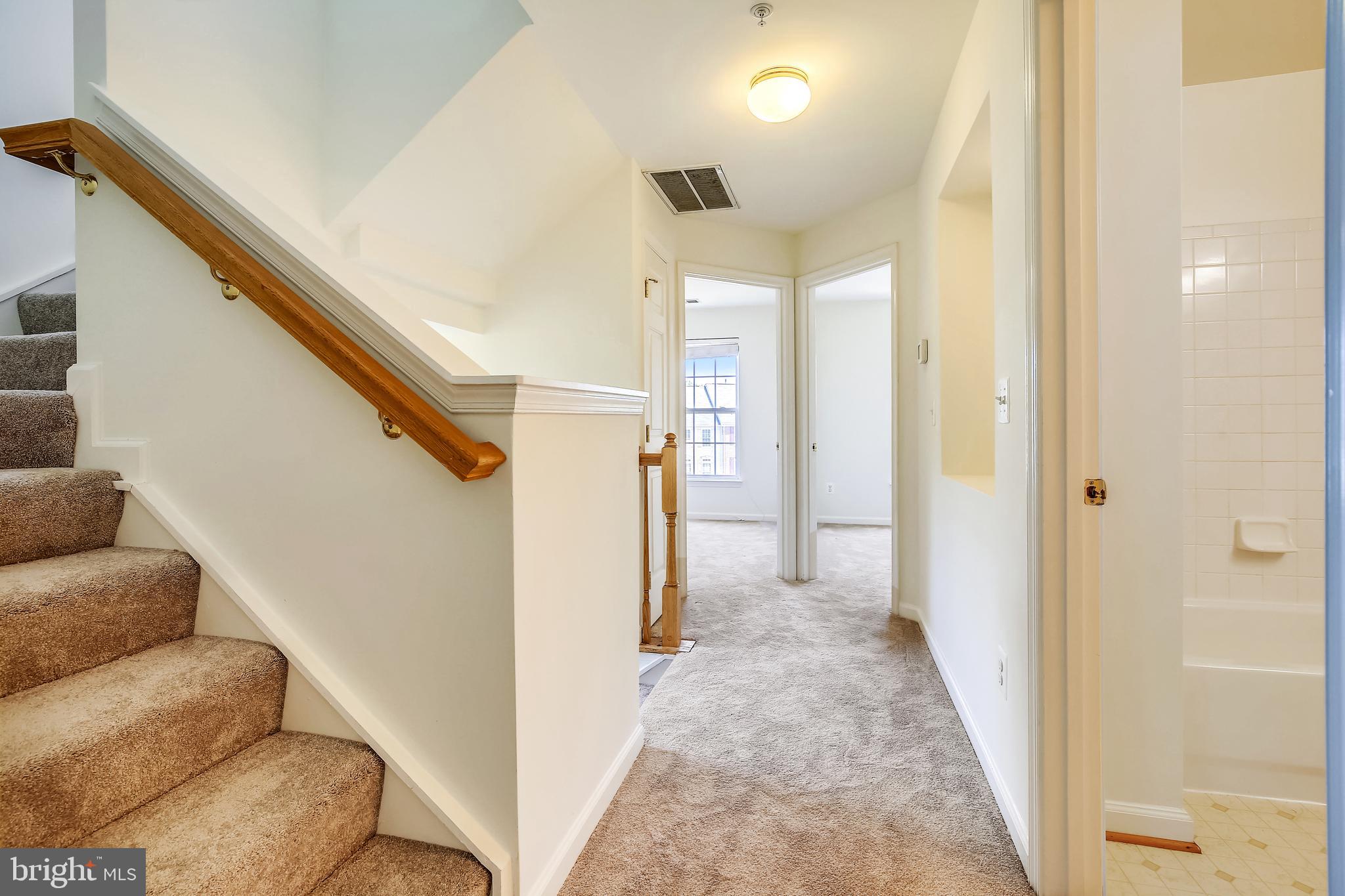 HUNTINGTON GROVE - Residential Lease