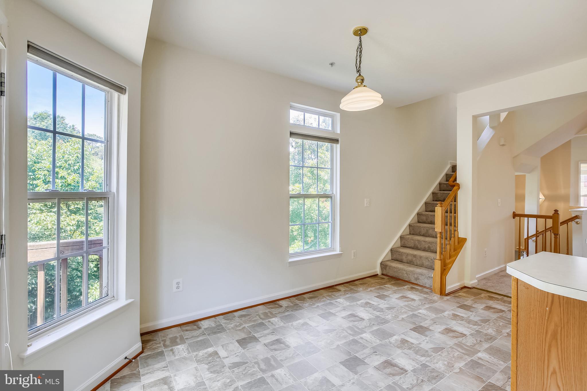 HUNTINGTON GROVE - Residential Lease