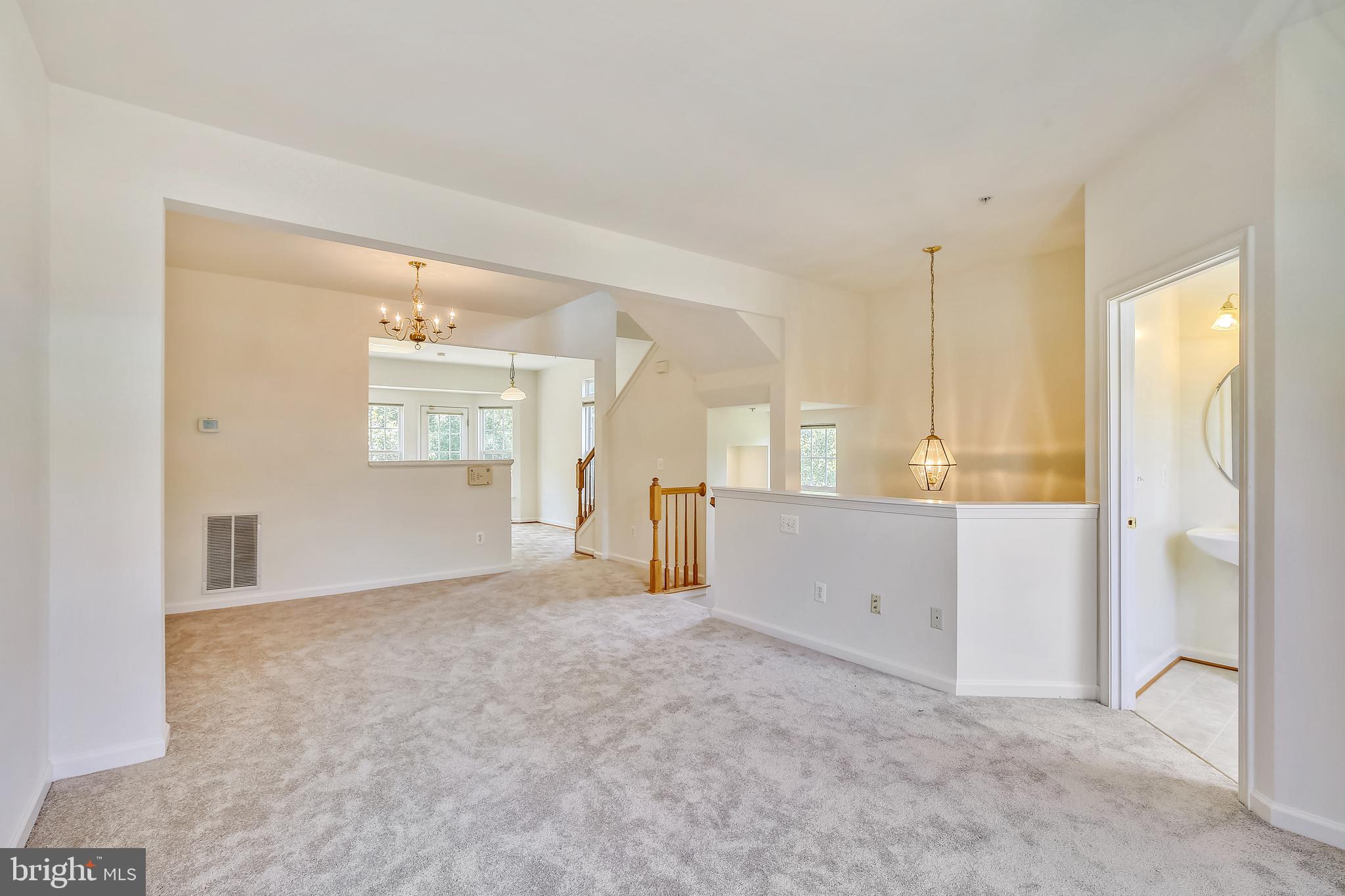 HUNTINGTON GROVE - Residential Lease