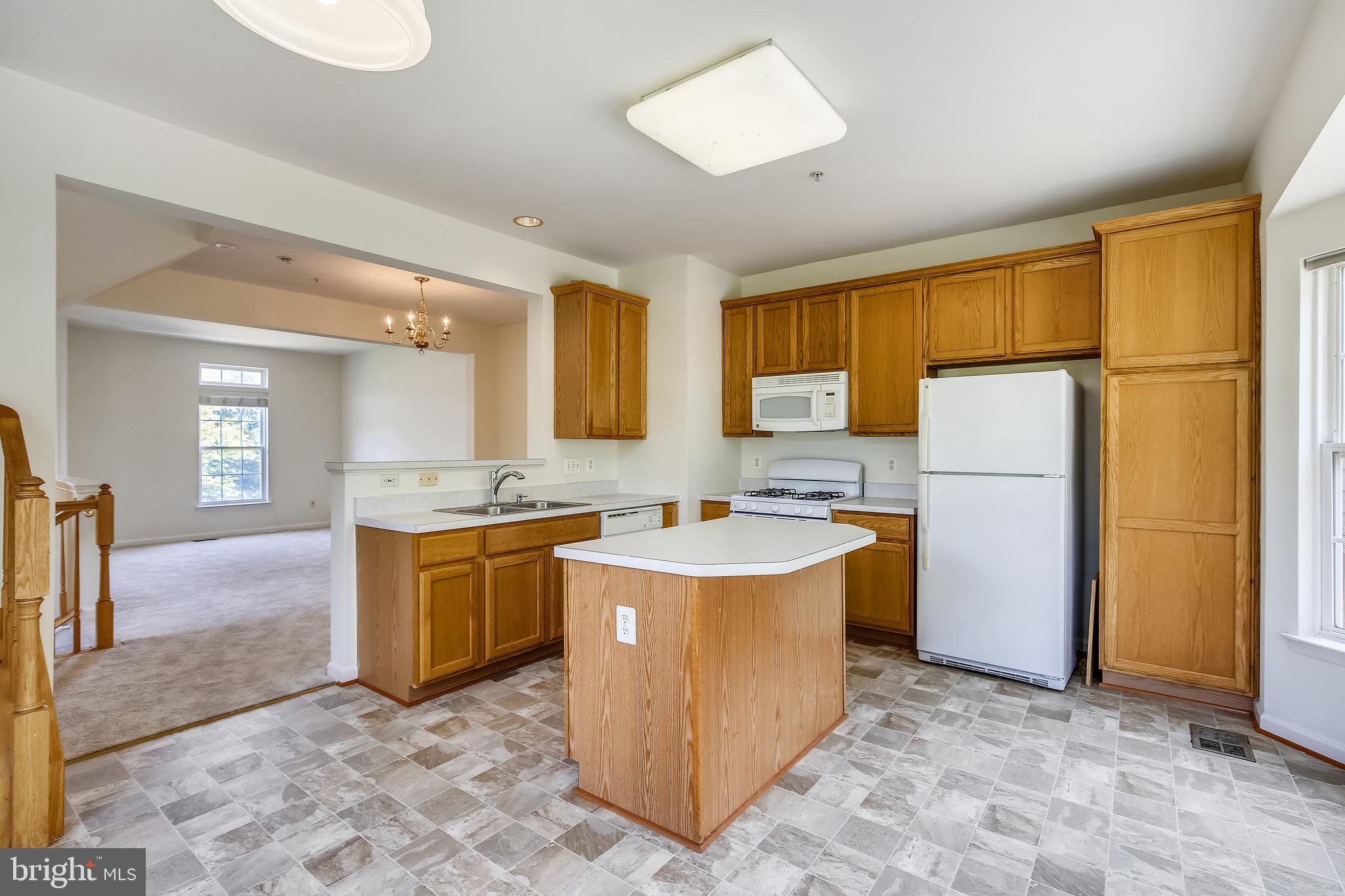 HUNTINGTON GROVE - Residential Lease