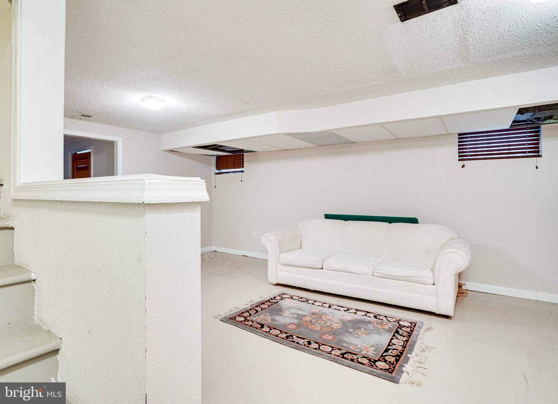 CHURCH COURTS - Residential